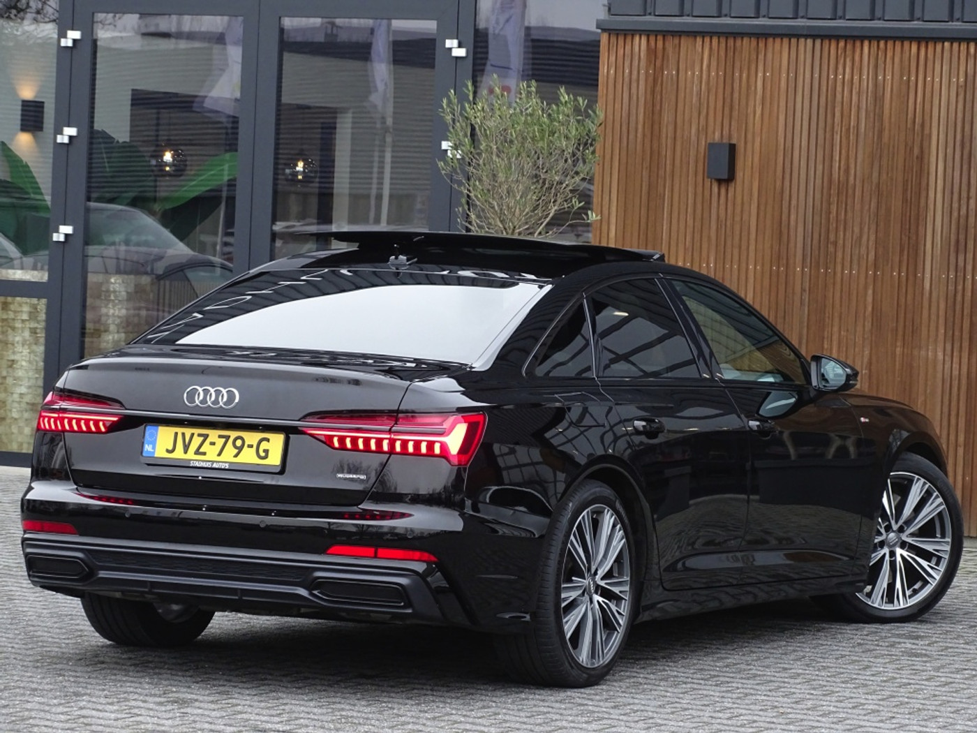 Foto van Audi A6 55 TFSI E