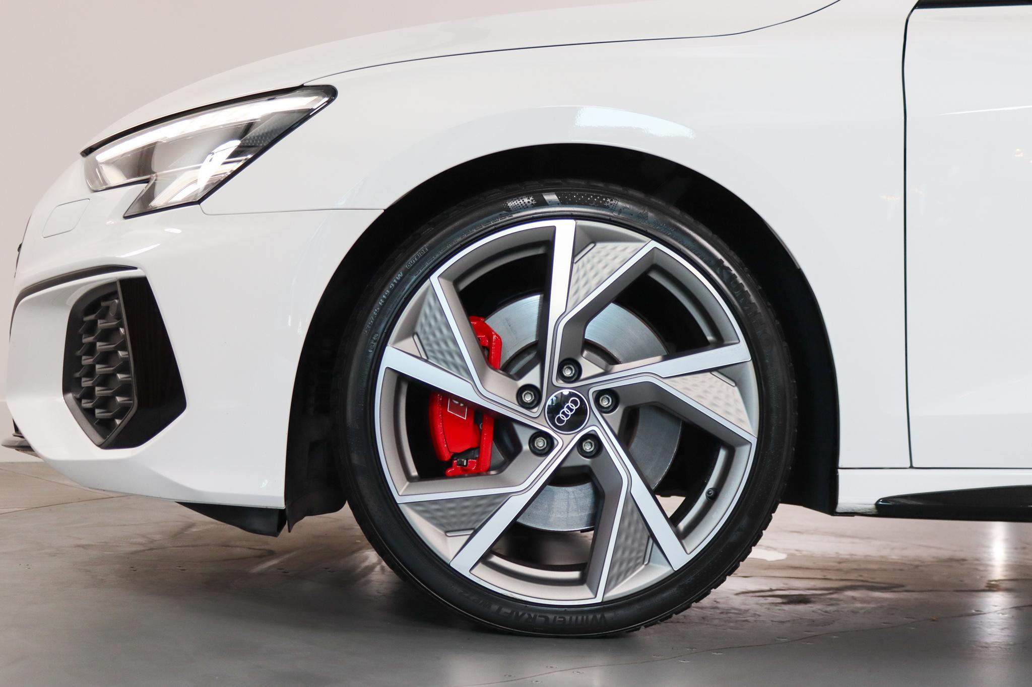 Foto van Audi S3 Sportback