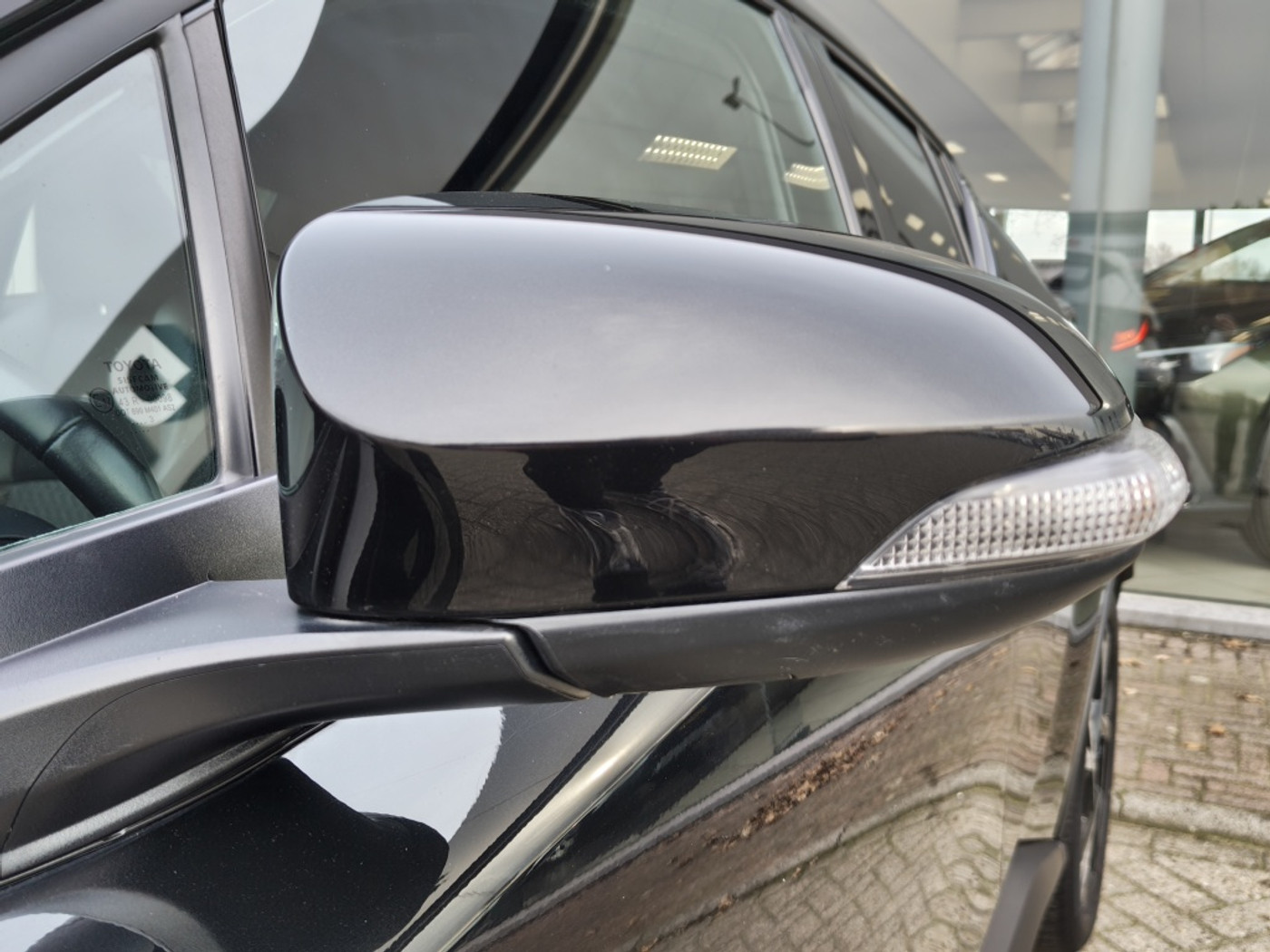 Foto van Toyota Toyota C-hr
