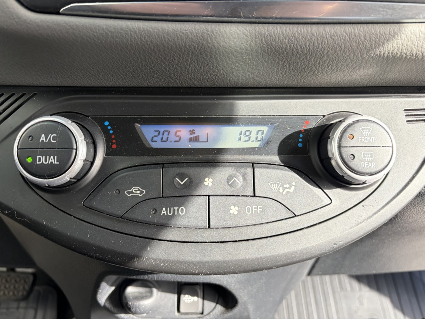Foto van Toyota Toyota Yaris Hybrid