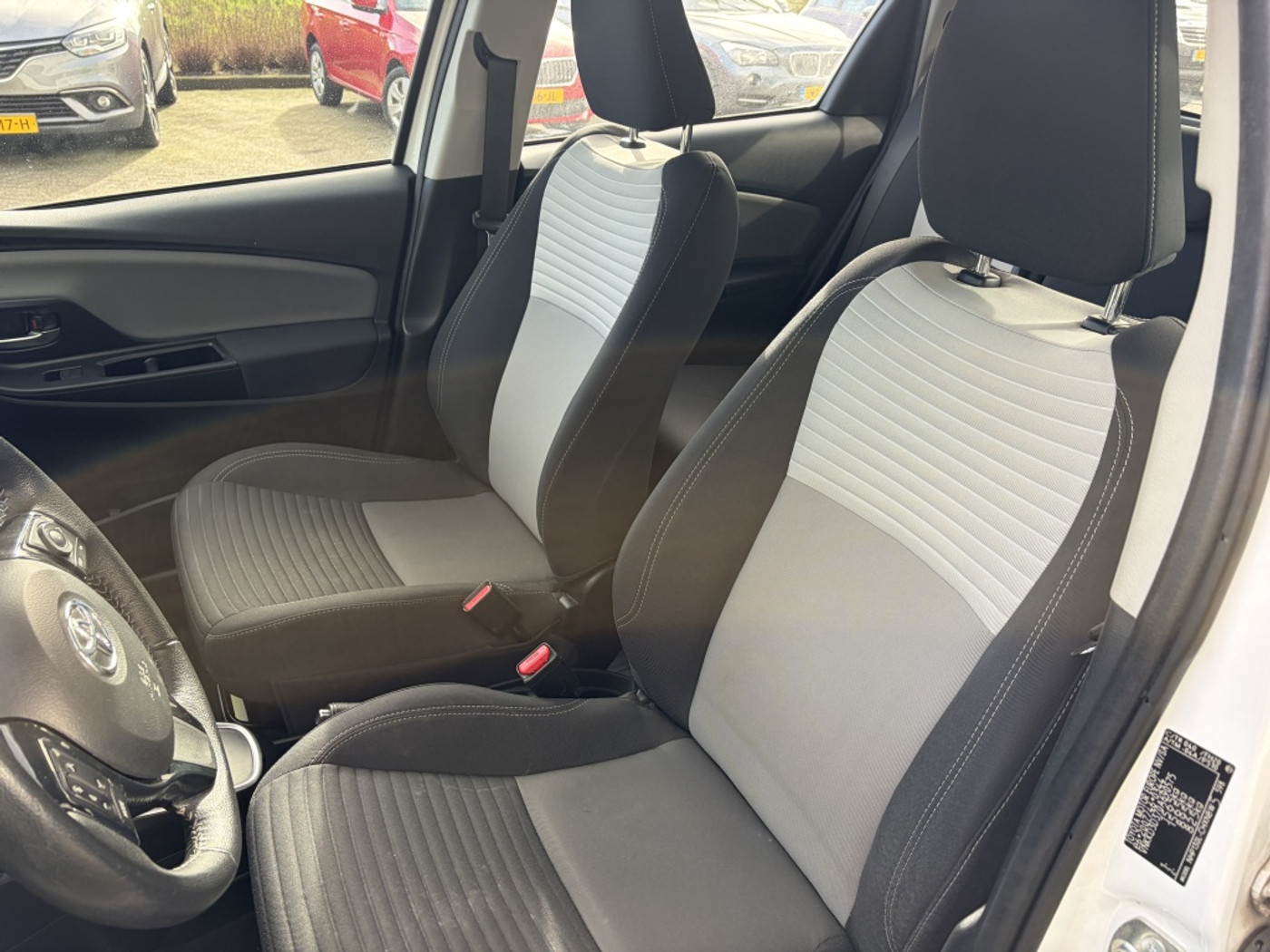 Foto van Toyota Toyota Yaris Hybrid