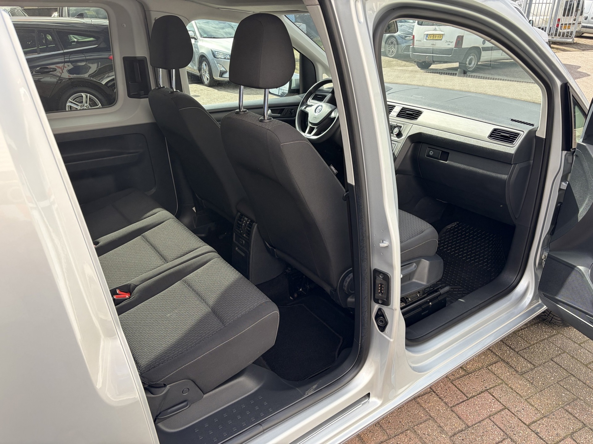 Foto van Volkswagen Caddy Combi