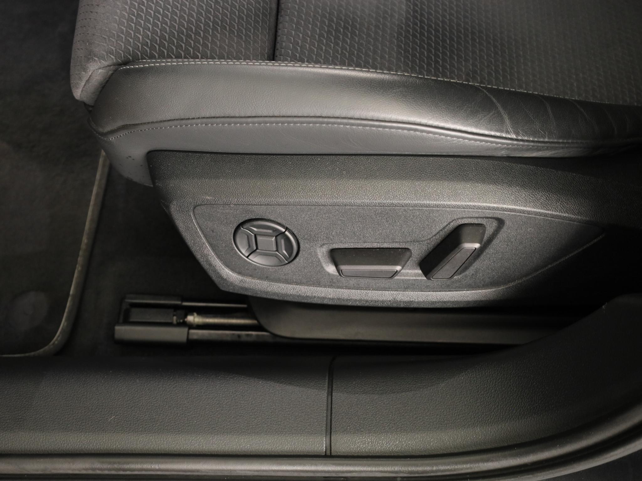 Foto van Audi A6 55 TFSI E