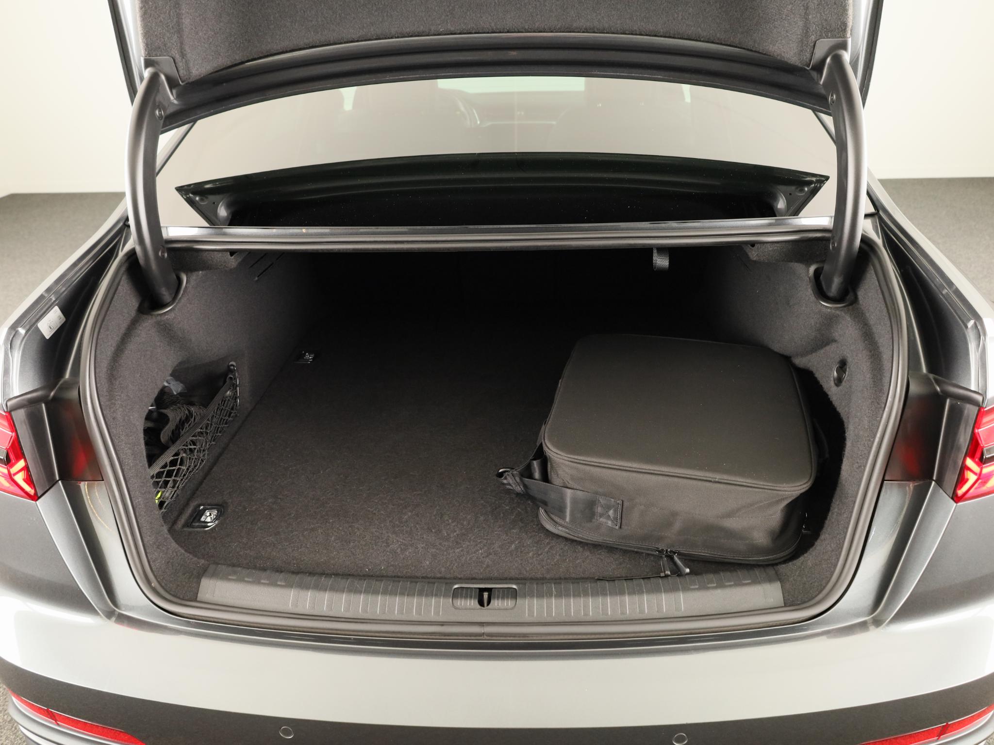 Foto van Audi A6 55 TFSI E