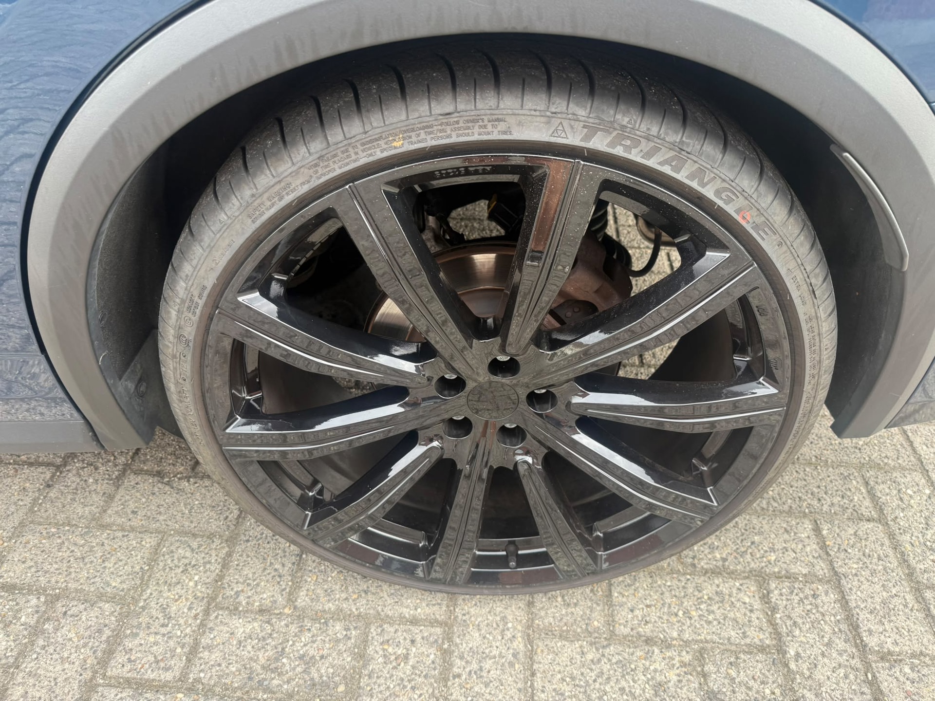 Foto van Lynk&co LYNK & Co 01