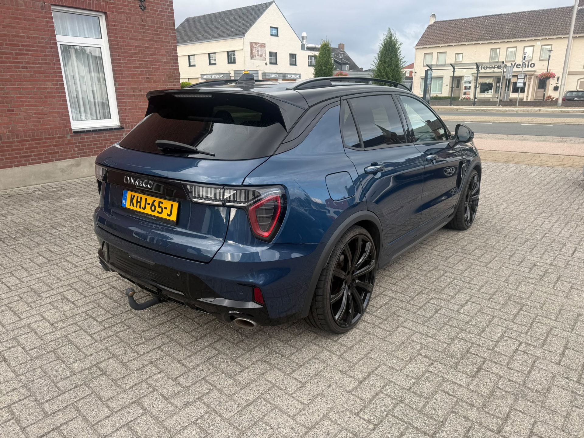 Foto van Lynk&co LYNK & Co 01
