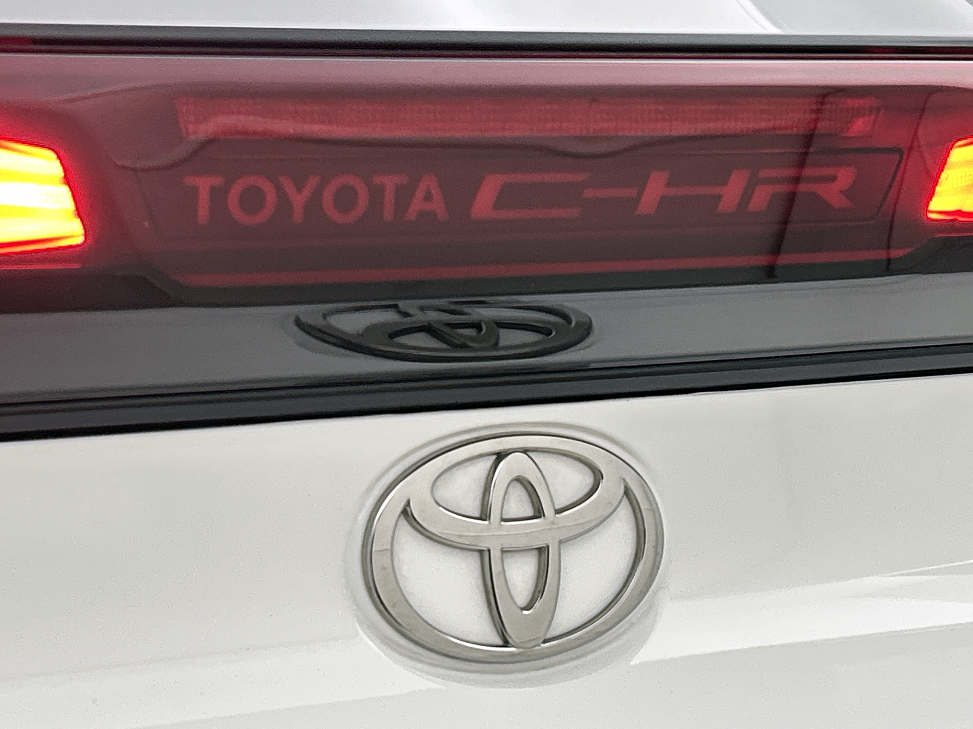 Foto van Toyota Toyota C-hr