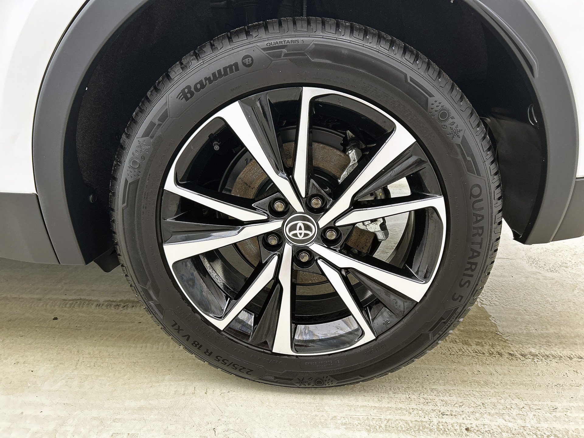 Foto van Toyota Toyota C-hr