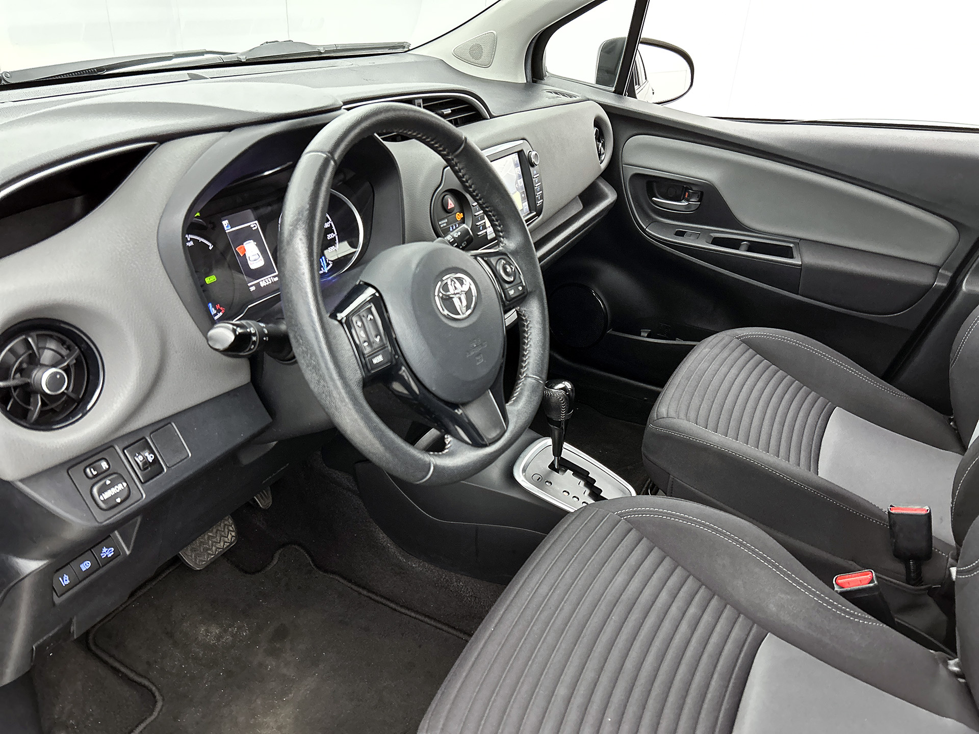 Foto van Toyota Toyota Yaris Hybrid