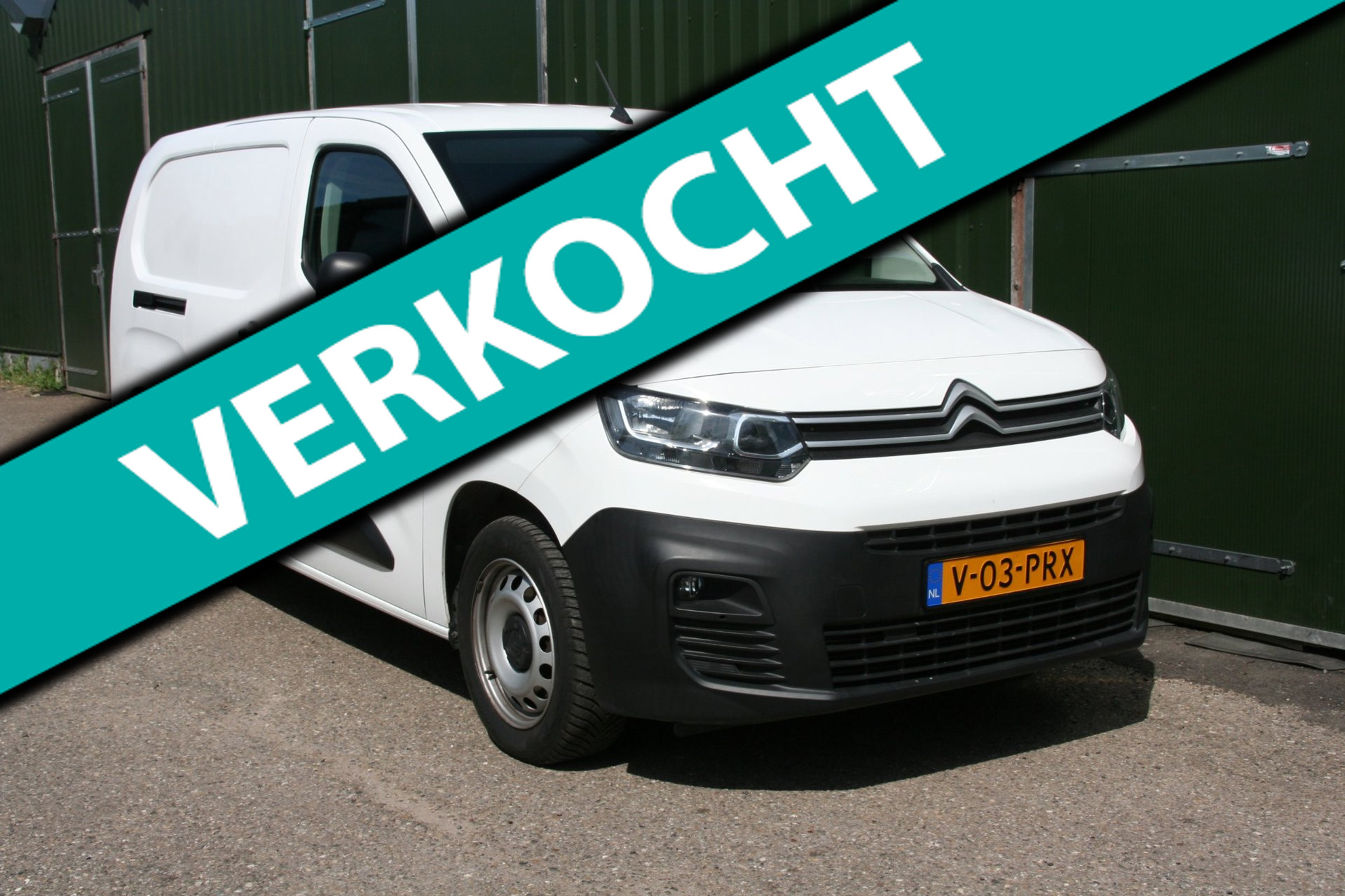Citroen Berlingo 1.2 PureTech Club XL BENZINE, AIRCO, NAVIGATIE, CRUISE CONTROLE 2021 - voorkant