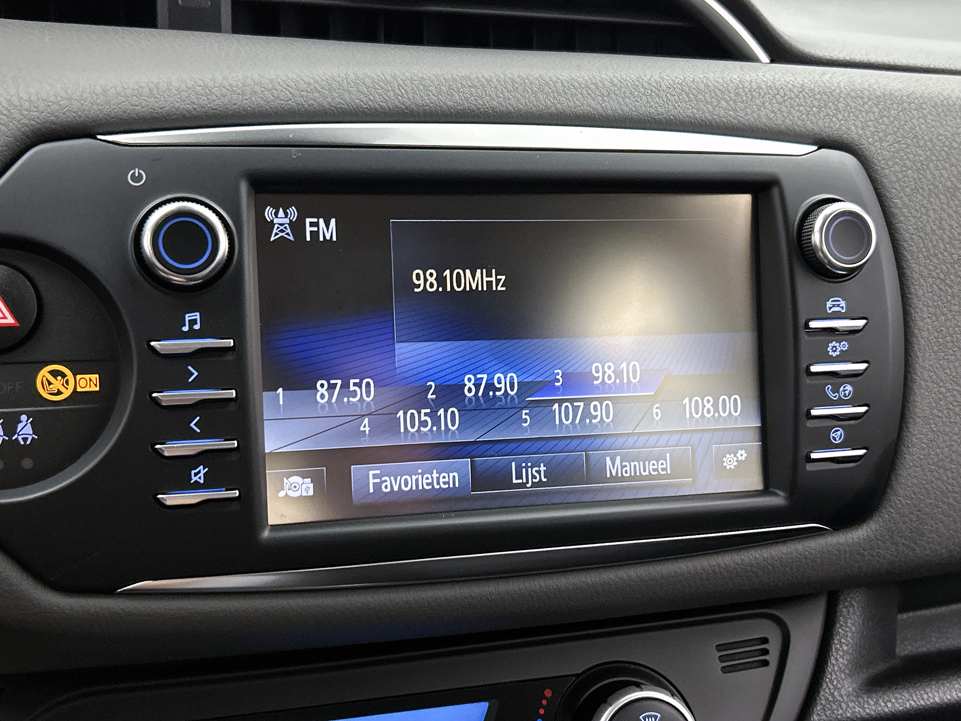 Foto van Toyota Toyota Yaris Hybrid