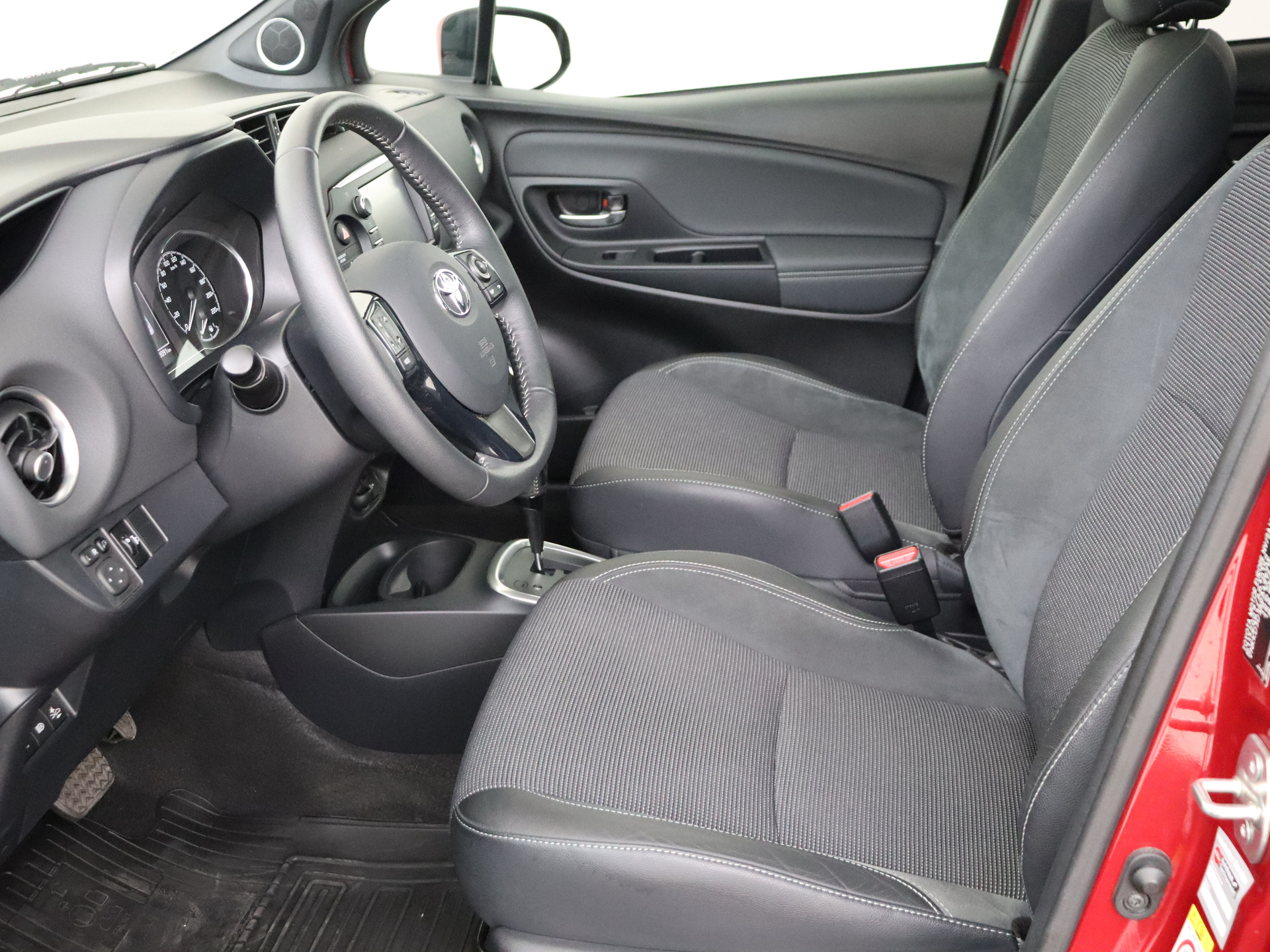 Foto van Toyota Toyota Yaris Hybrid