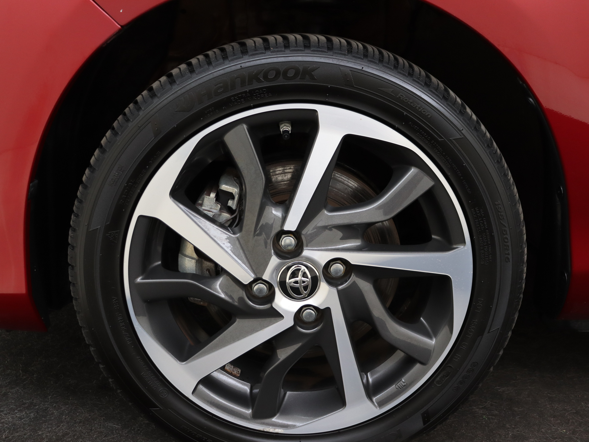 Foto van Toyota Toyota Yaris Hybrid