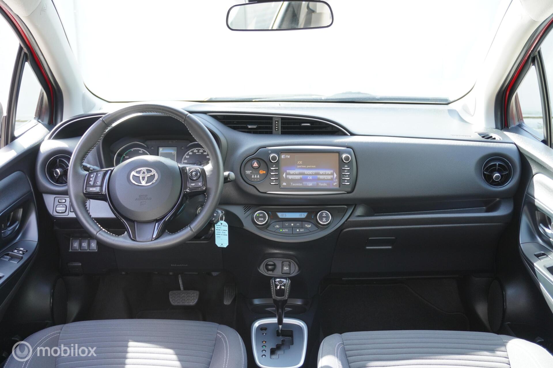 Foto van Toyota Toyota Yaris Hybrid