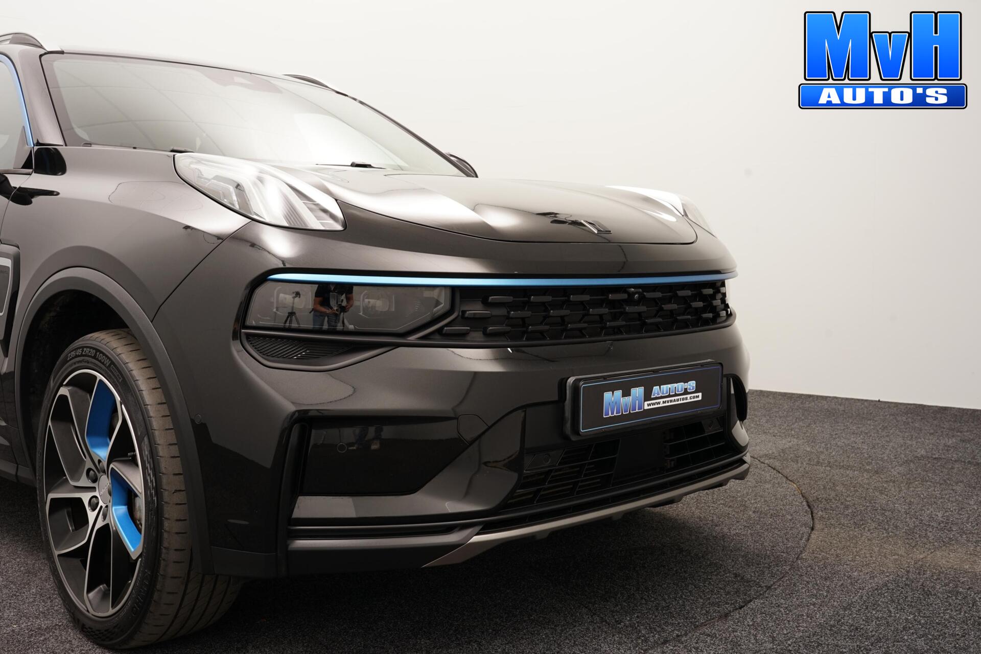Foto van Lynk&co LYNK & Co 01