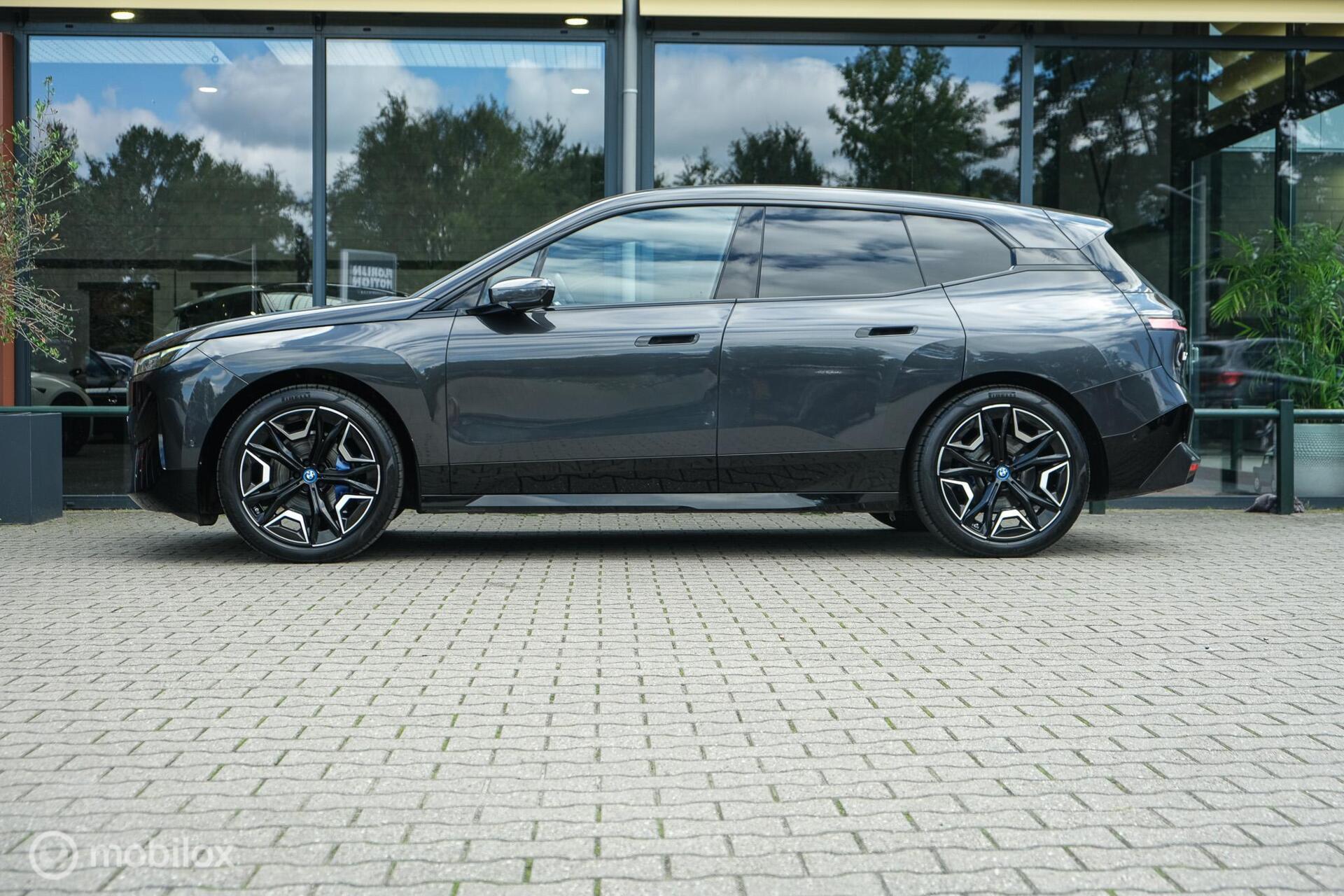 Foto van BMW Ix