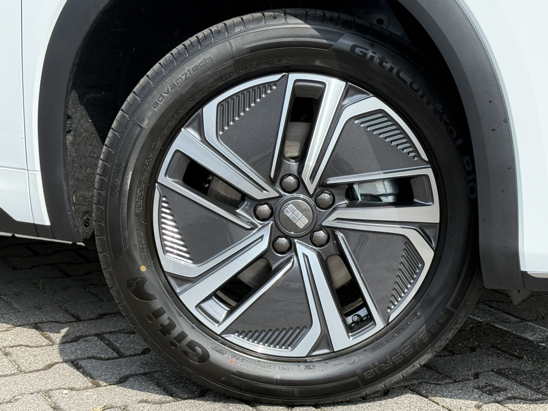 Foto van Geely Starray Em-i