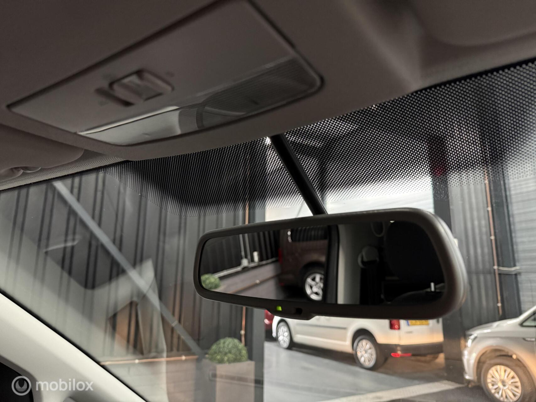 Foto van Volkswagen Caddy Maxi