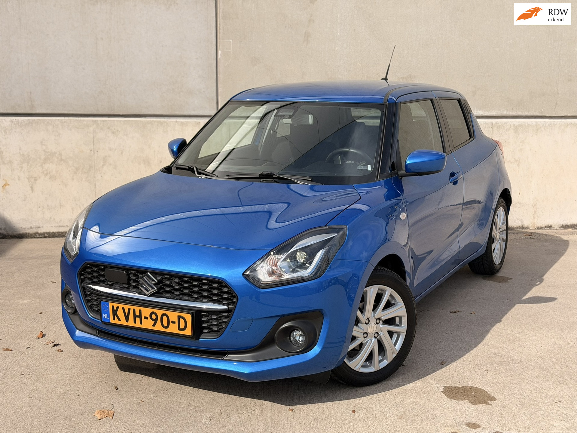 Suzuki Swift 1.2 Select Smart Hybrid Automaat CarPlay Camera ACC Stoelverwarming 2021 - voorkant