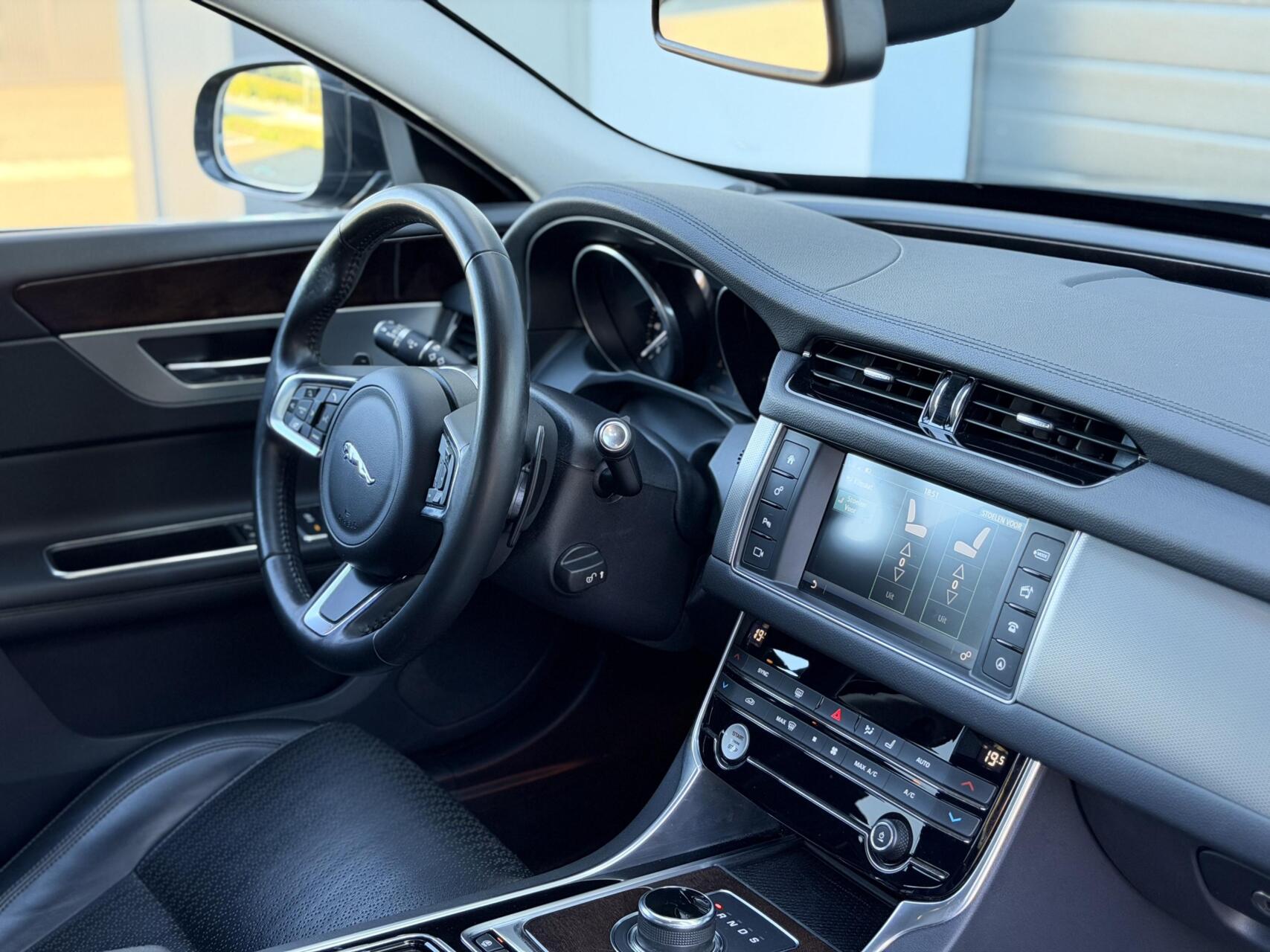 Foto van Jaguar XF