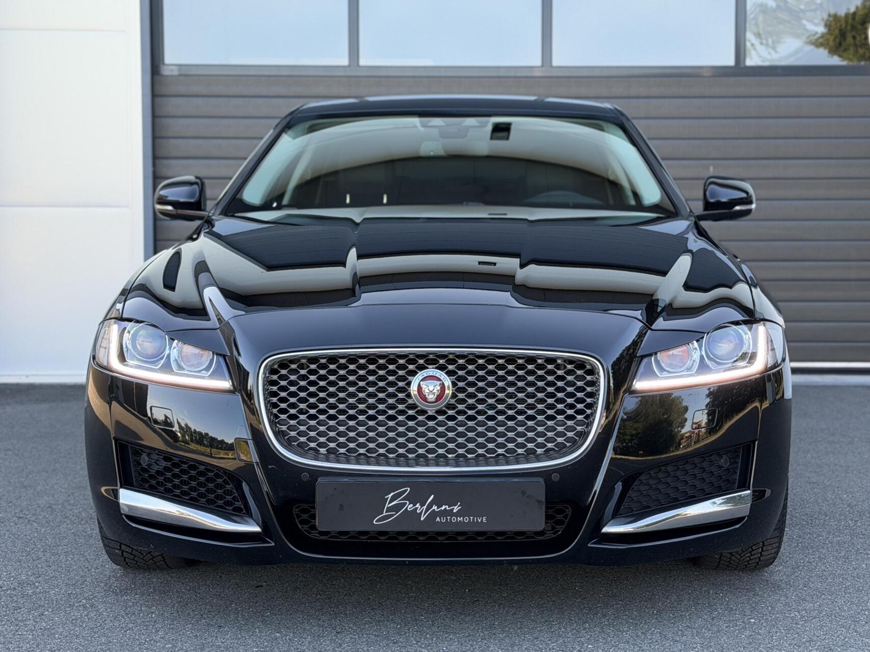 Foto van Jaguar XF