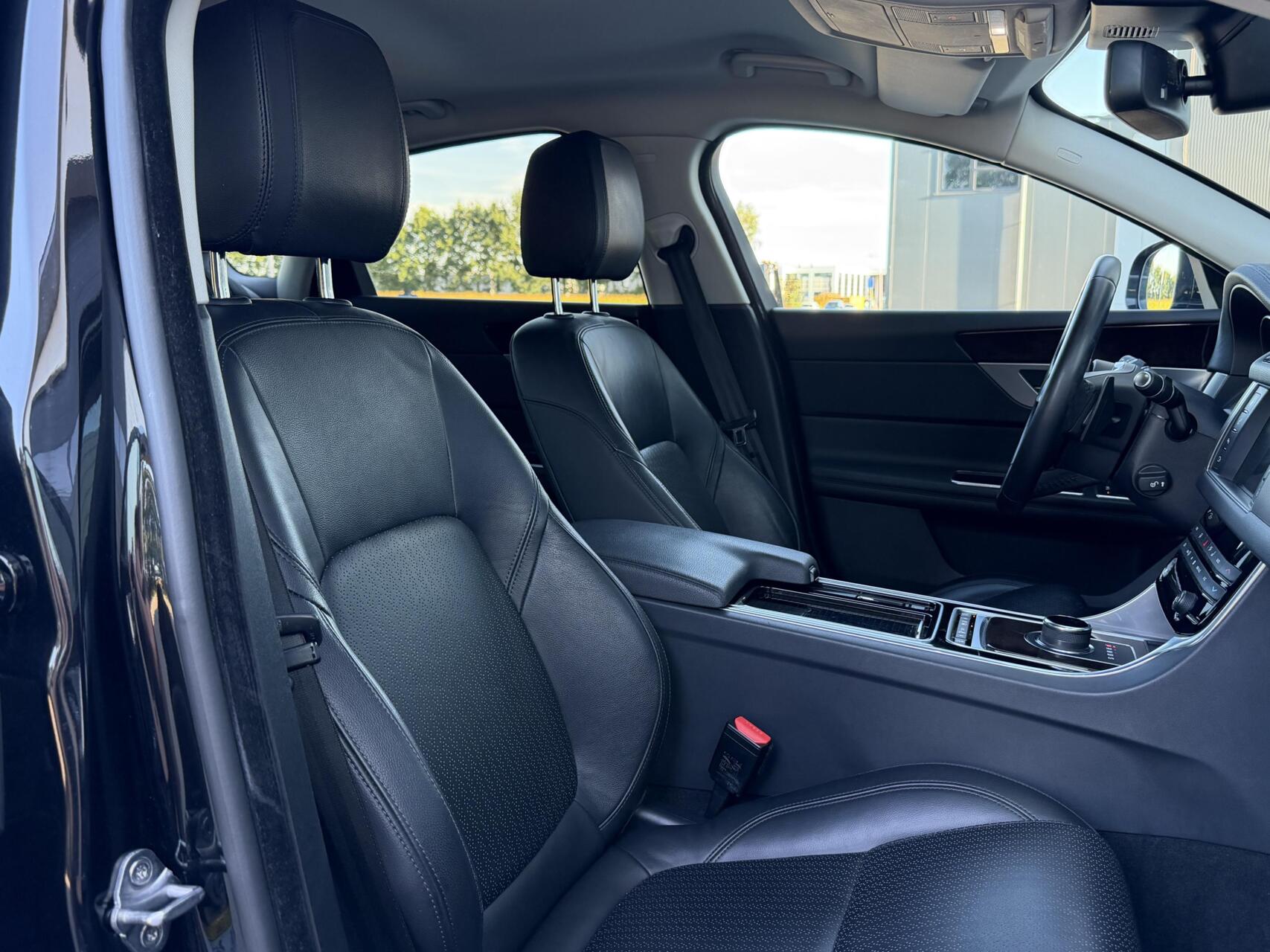Foto van Jaguar XF