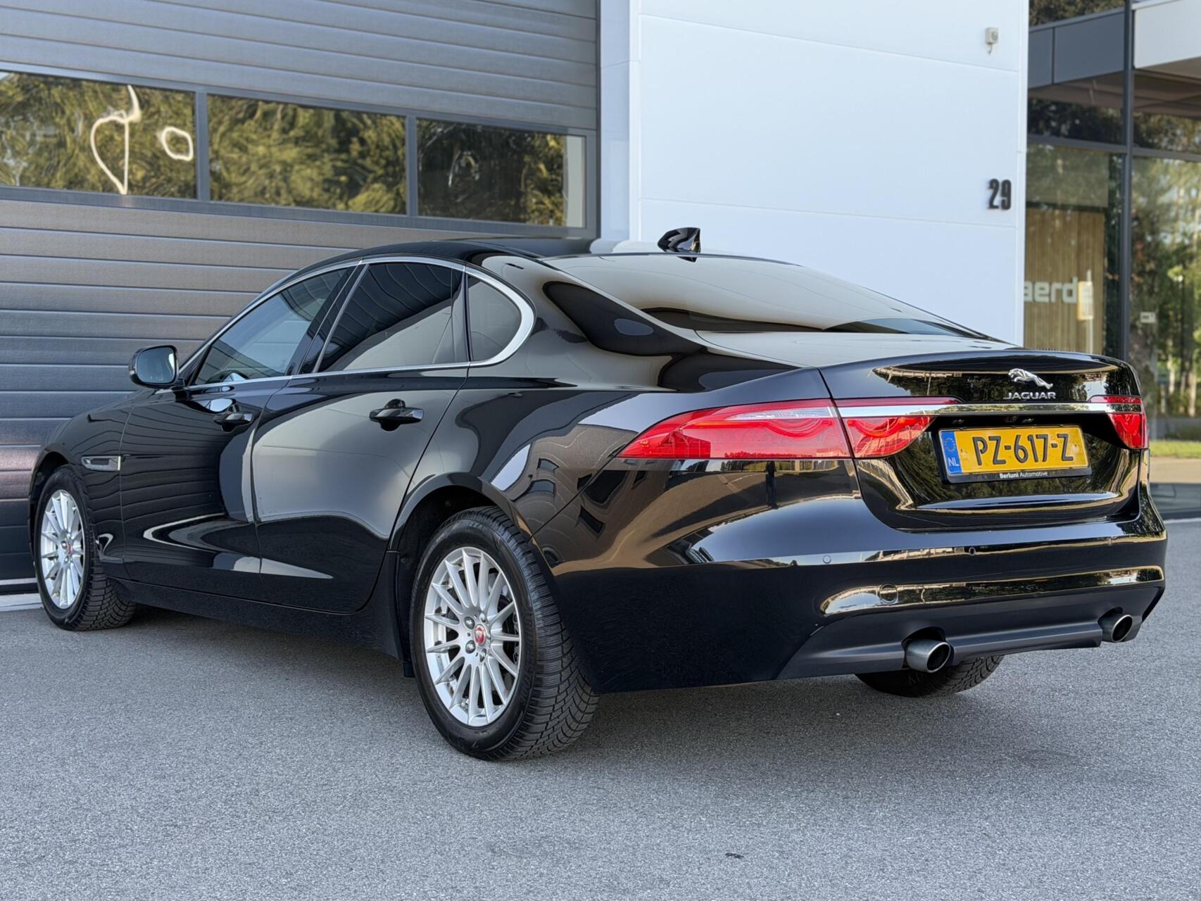Foto van Jaguar XF