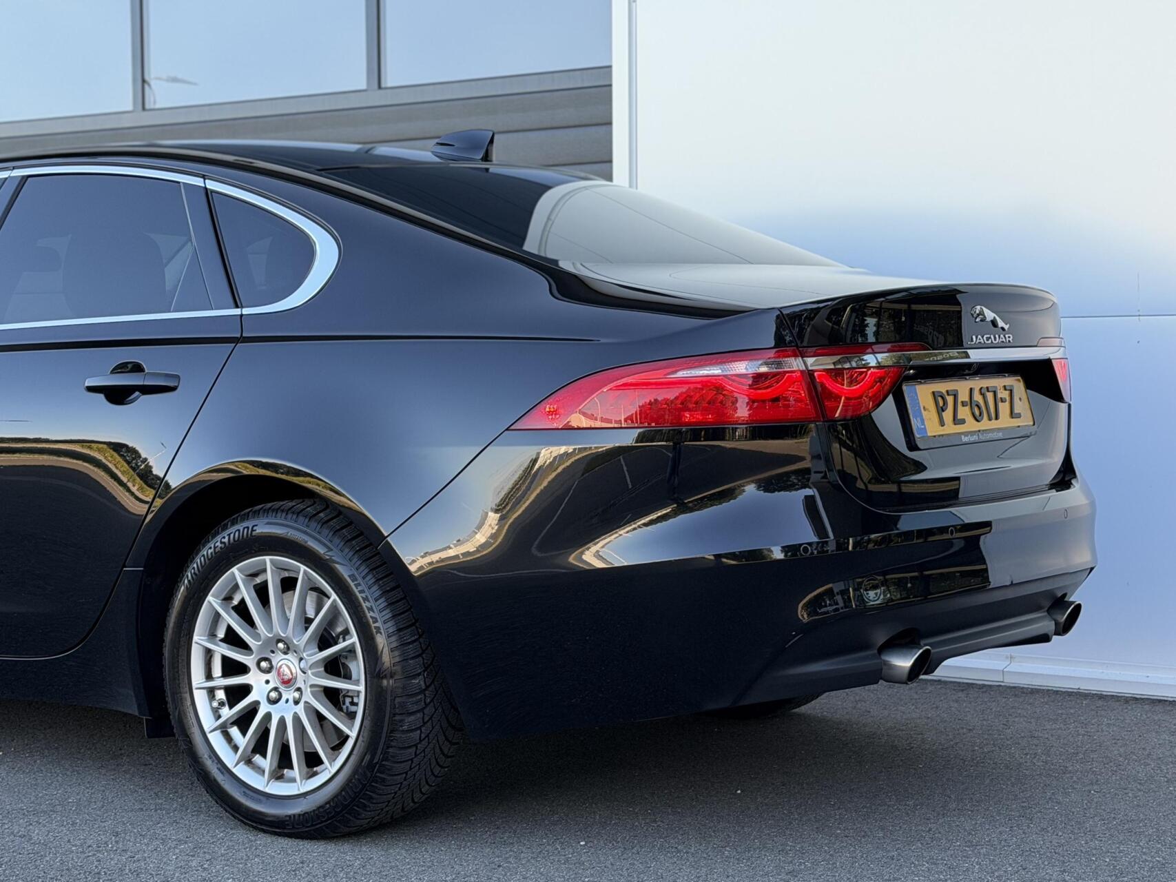 Foto van Jaguar XF