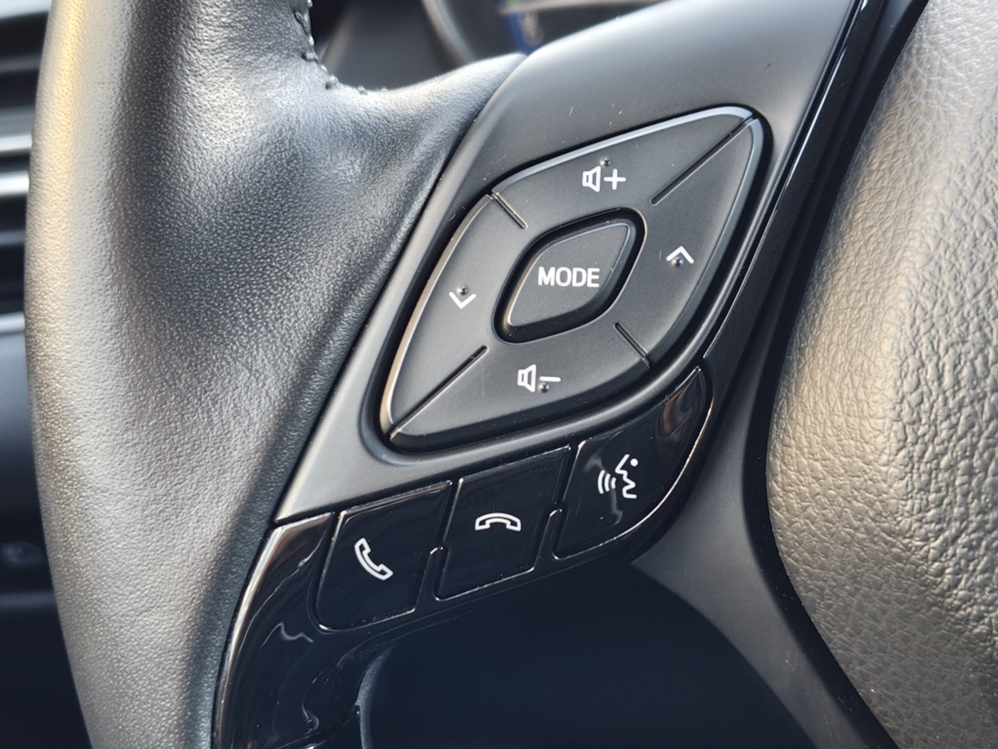 Foto van Toyota Toyota C-hr