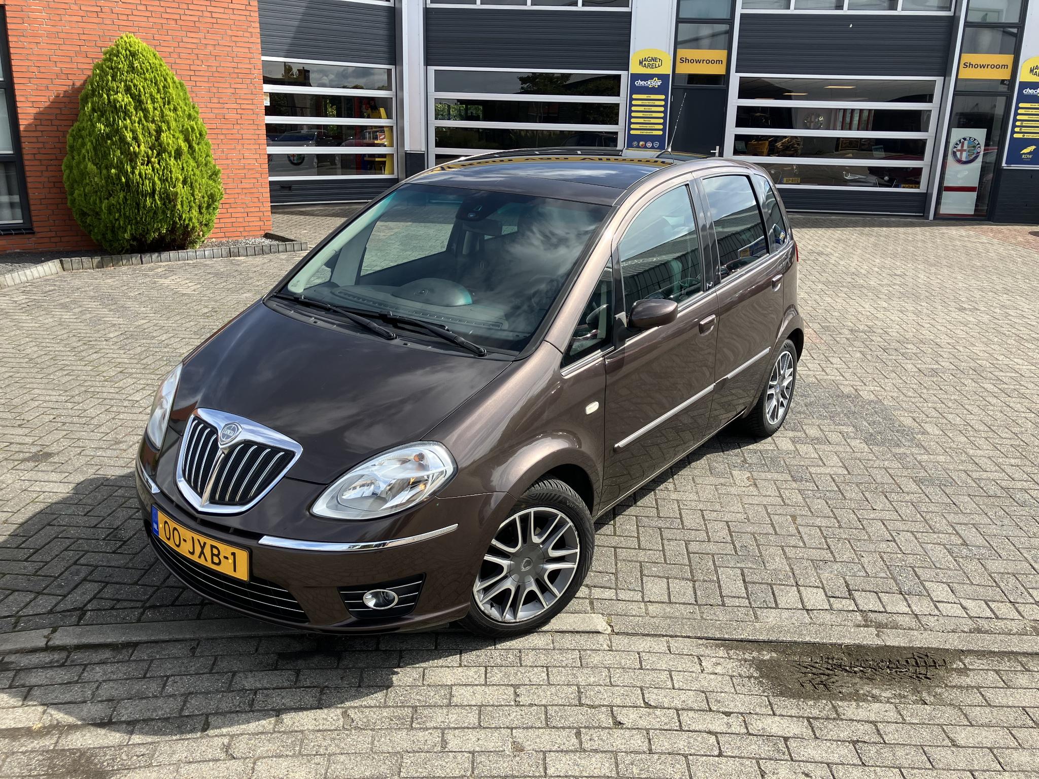 Foto van Lancia Lancia Musa