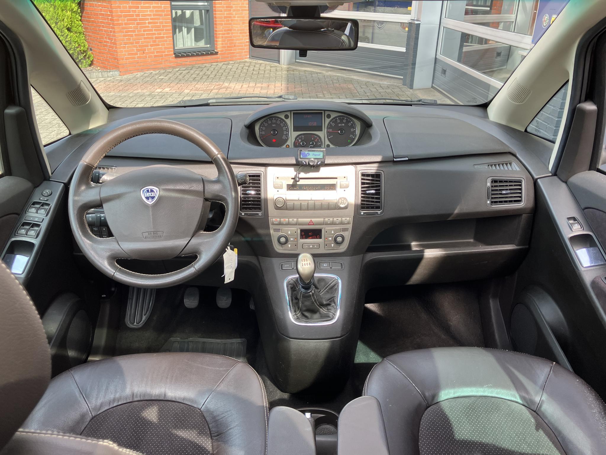 Foto van Lancia Lancia Musa