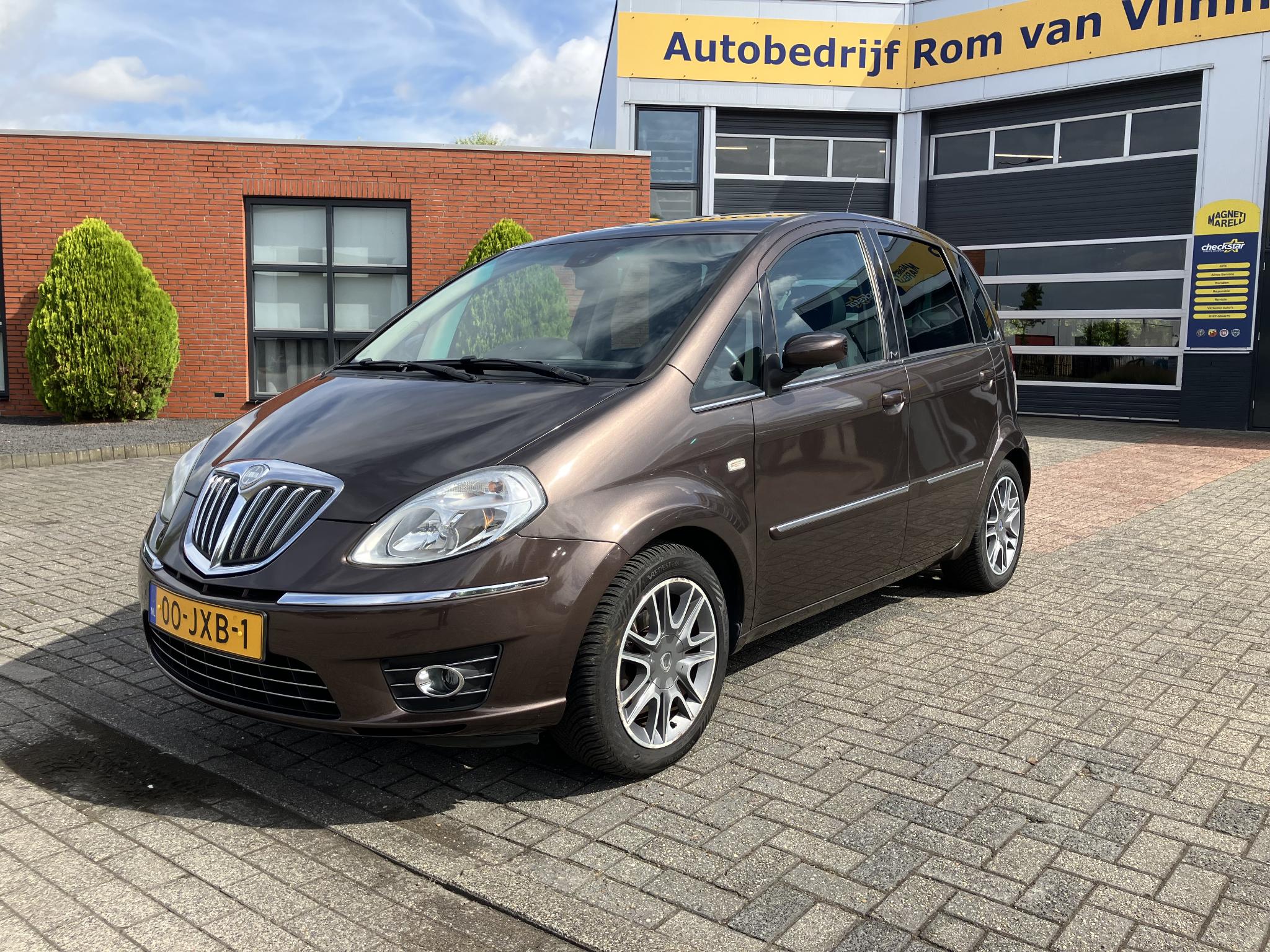 Foto van Lancia Lancia Musa