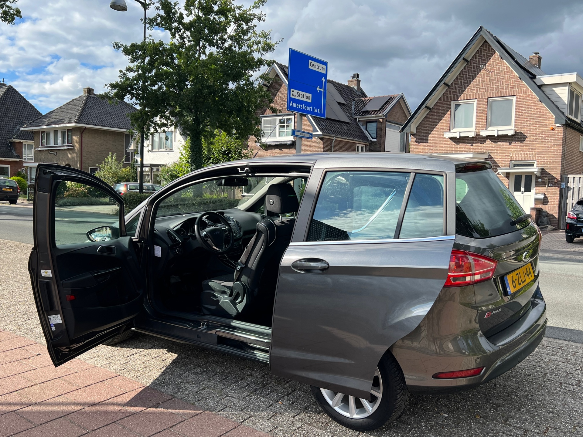 Foto van Ford B-max