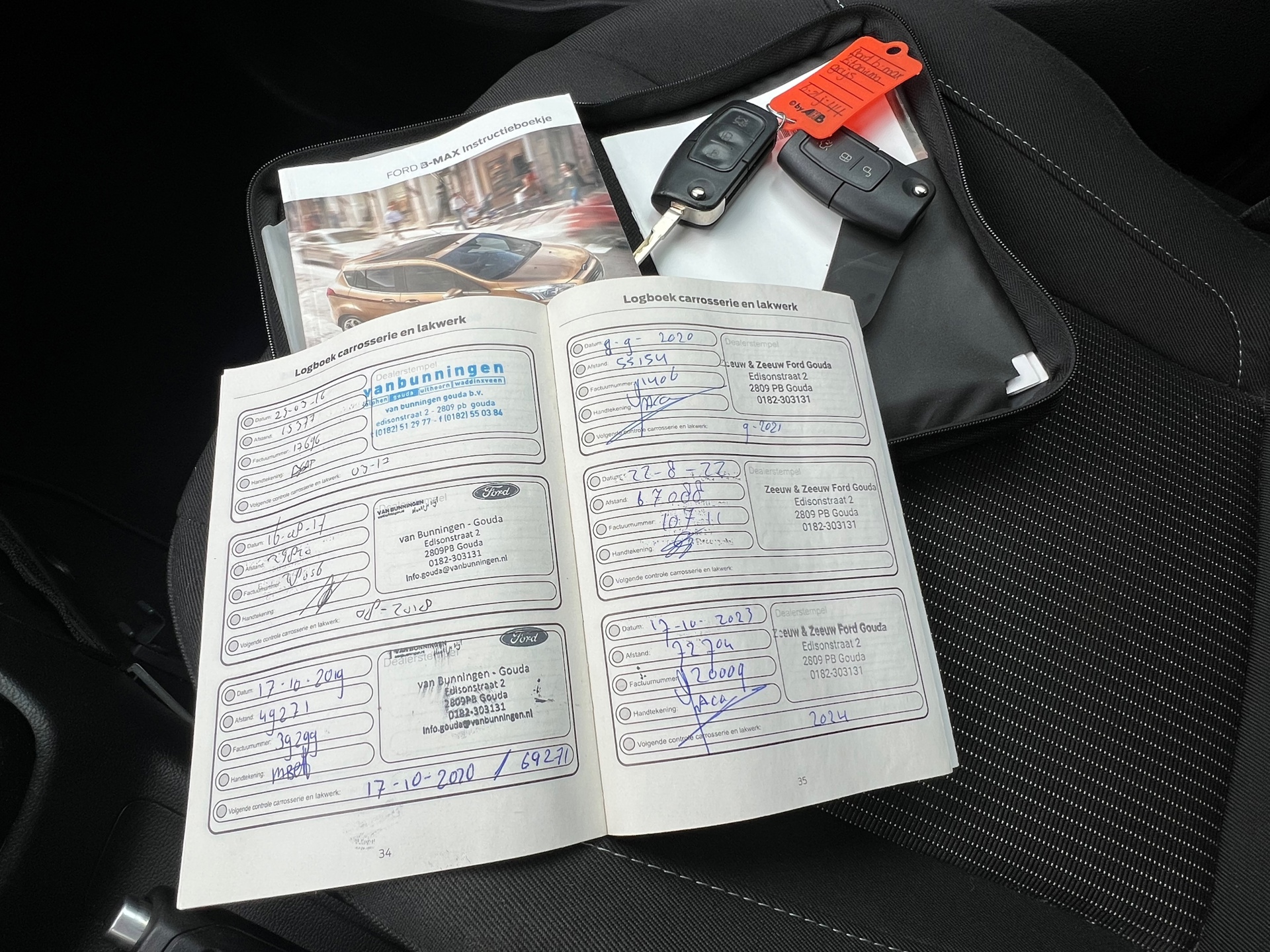 Foto van Ford B-max