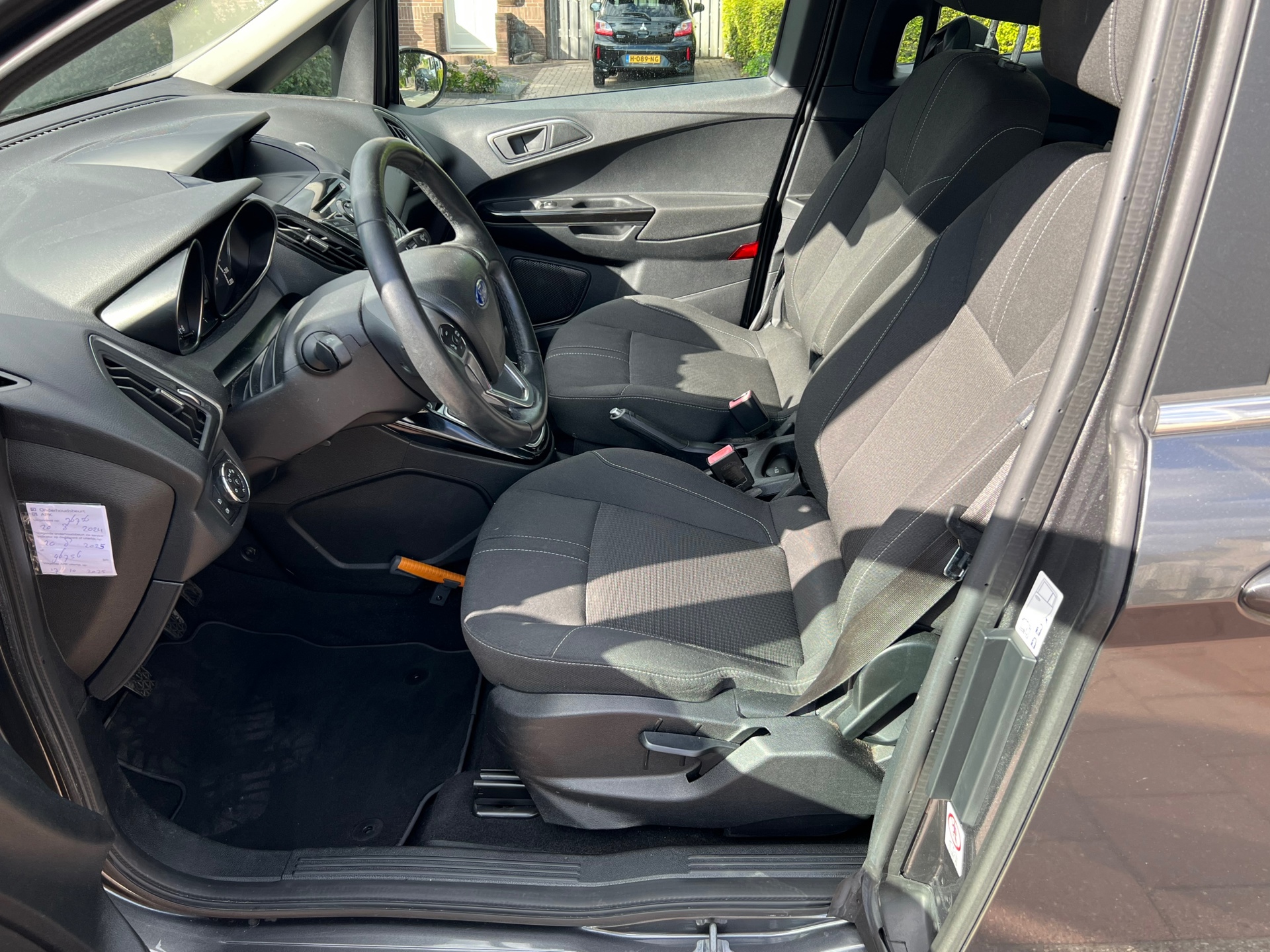 Foto van Ford B-max