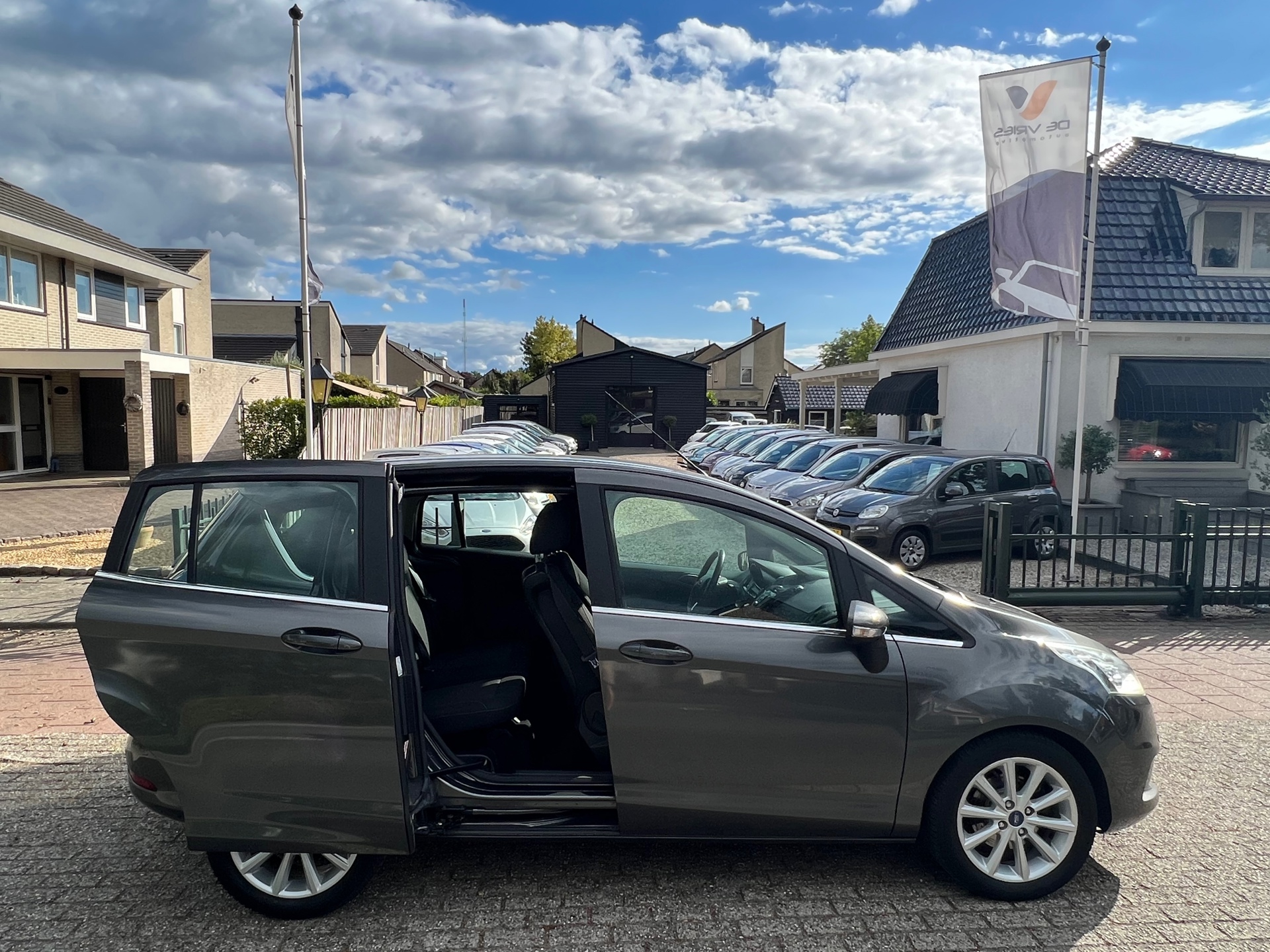 Foto van Ford B-max