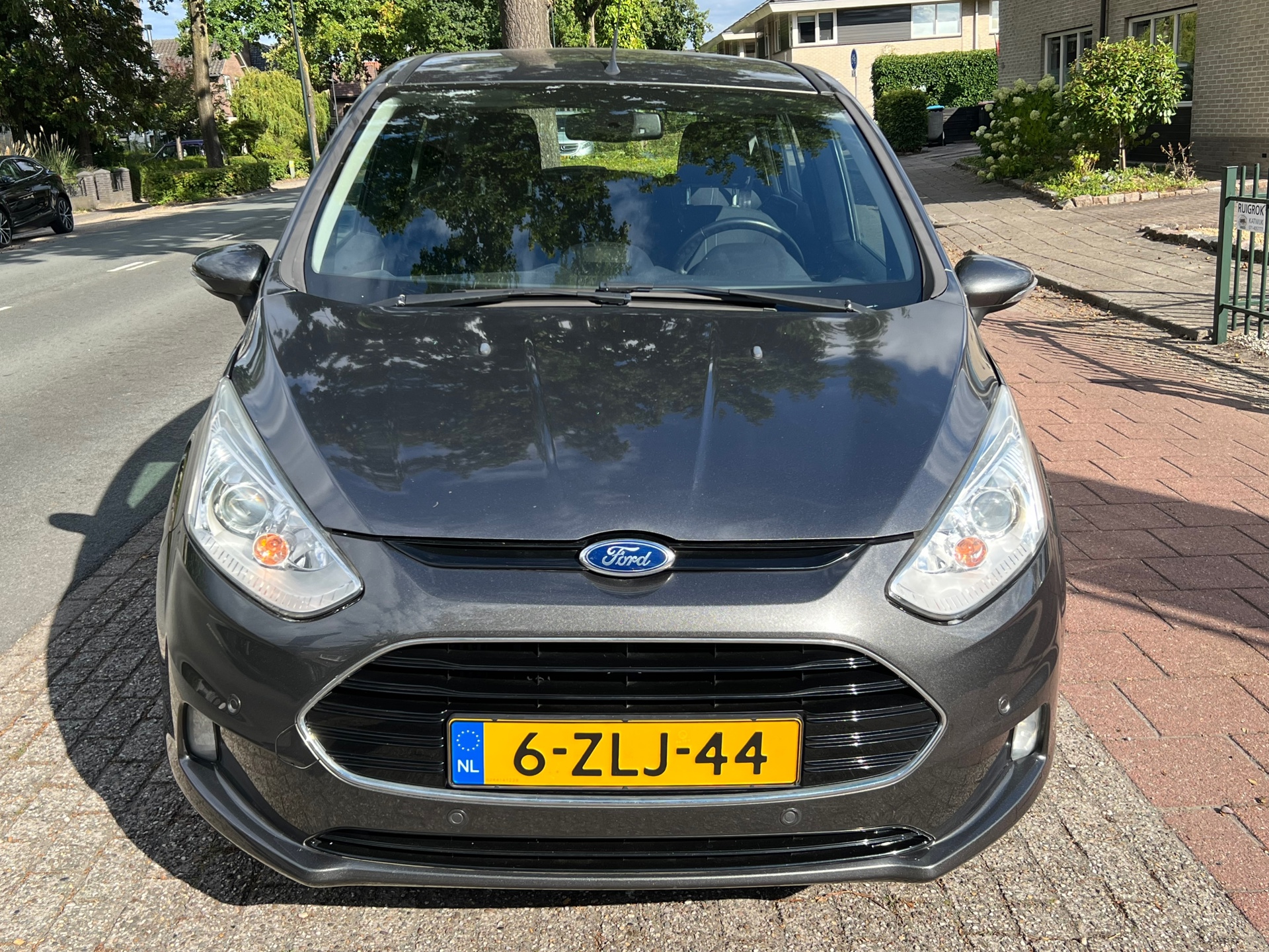 Foto van Ford B-max