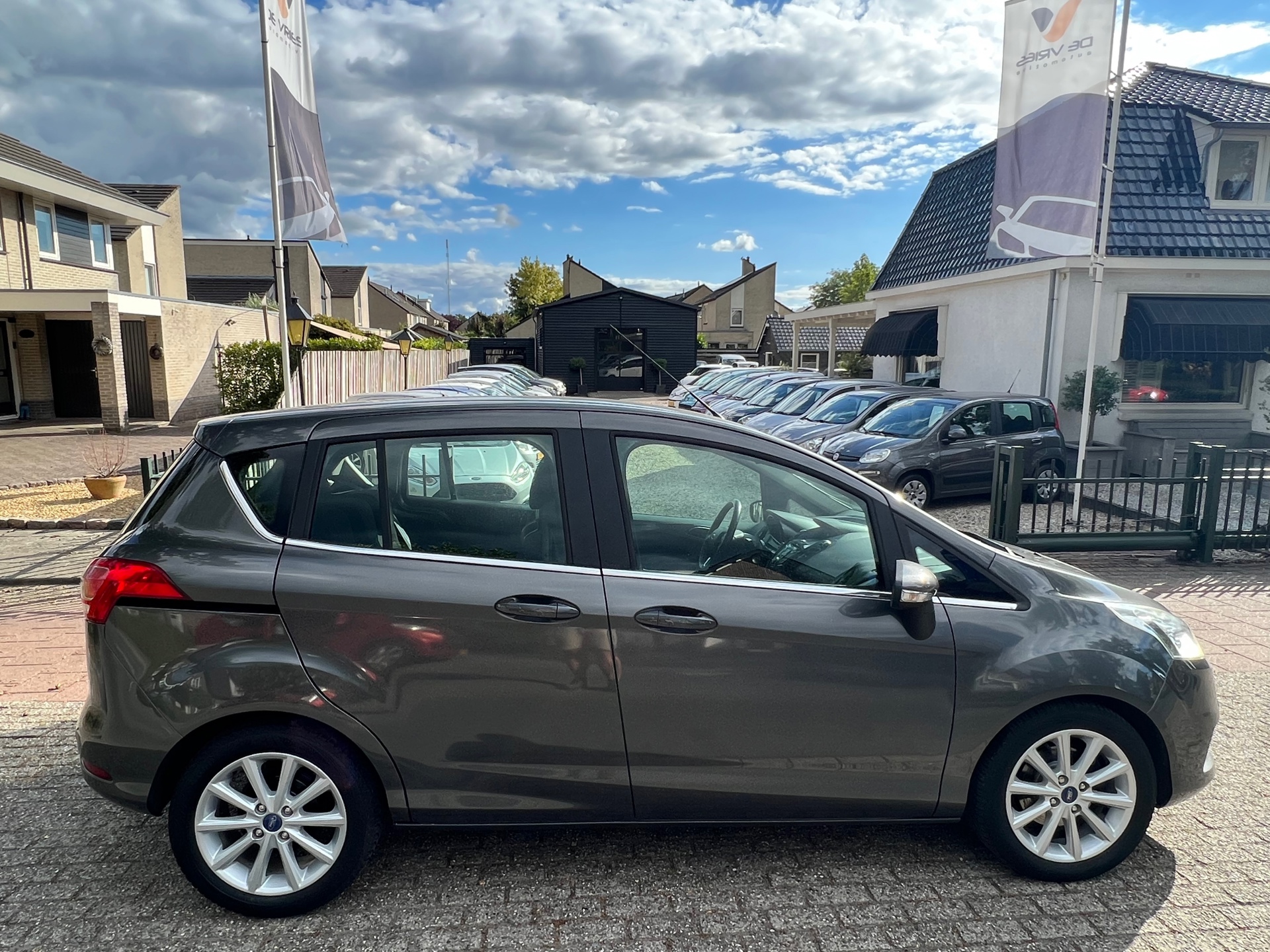 Foto van Ford B-max