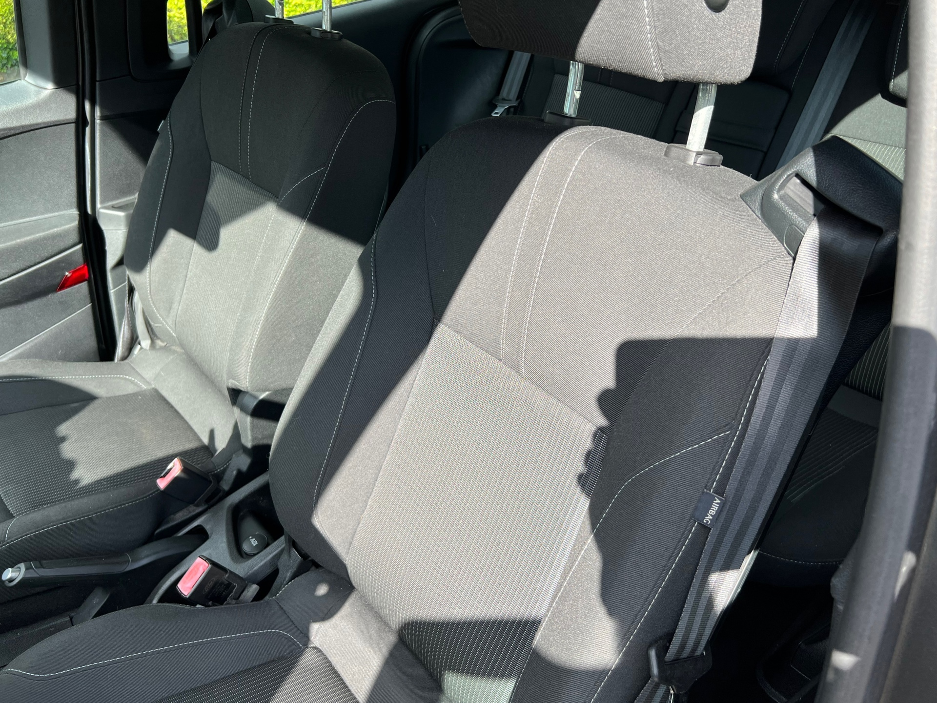 Foto van Ford B-max