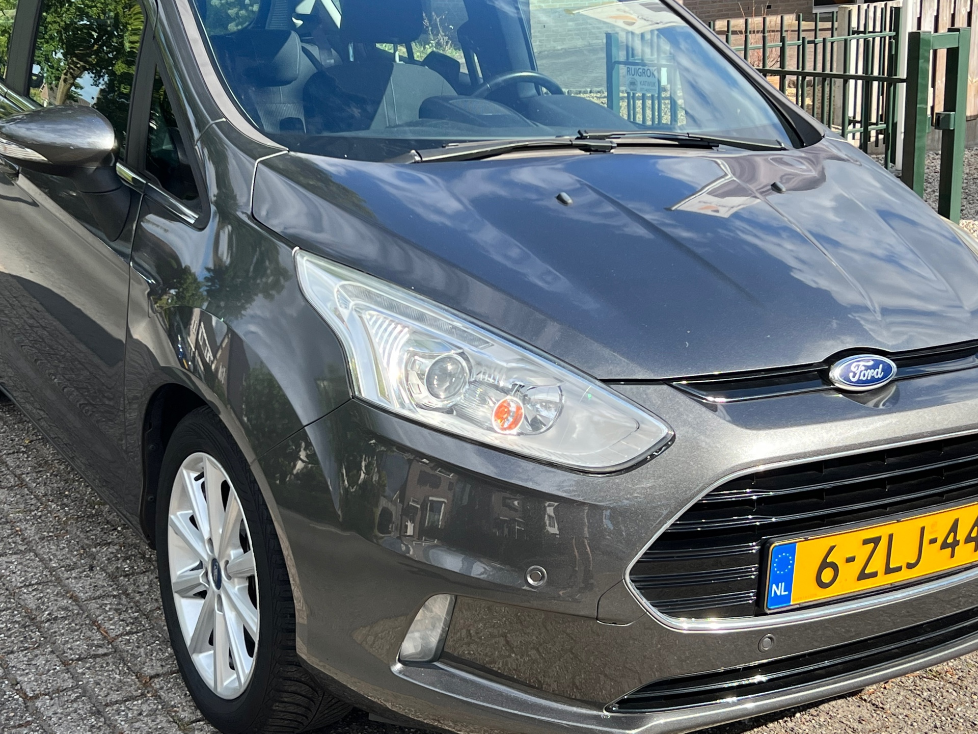 Foto van Ford B-max