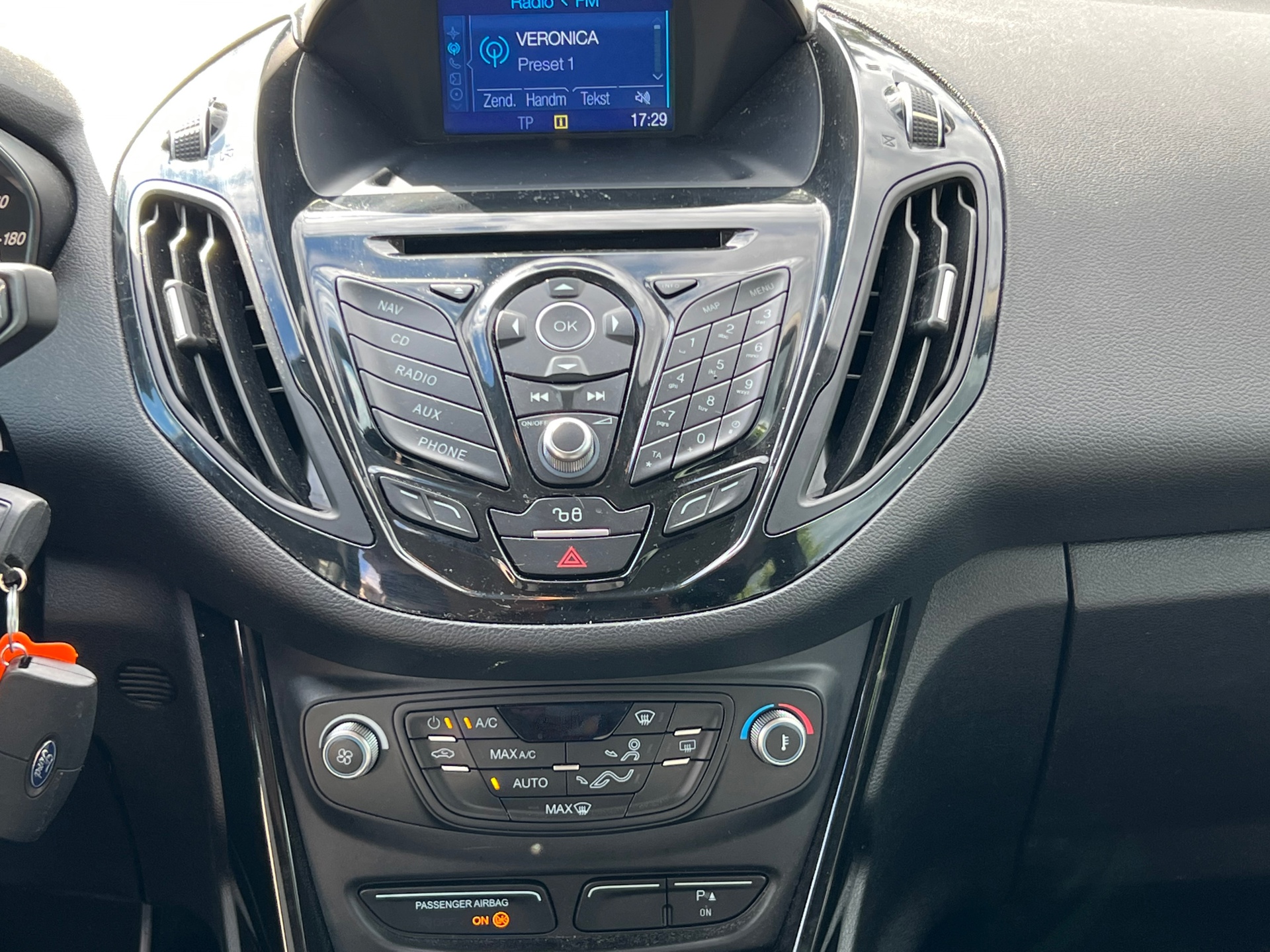 Foto van Ford B-max