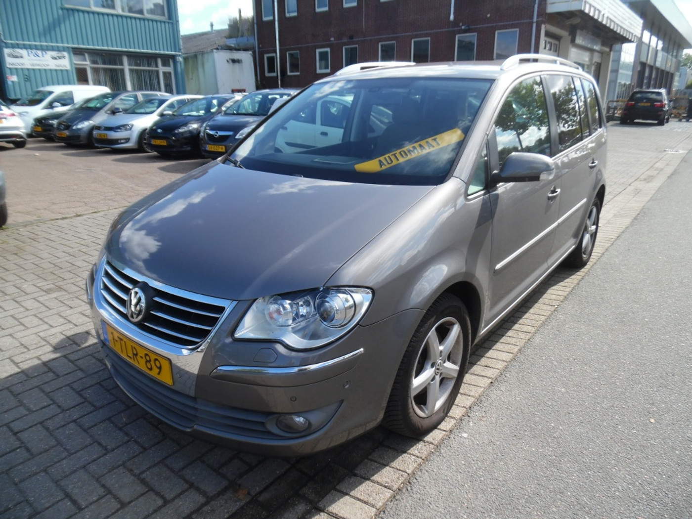Volkswagen Touran 1.4 TSI Trendline airco 2009 - voorkant