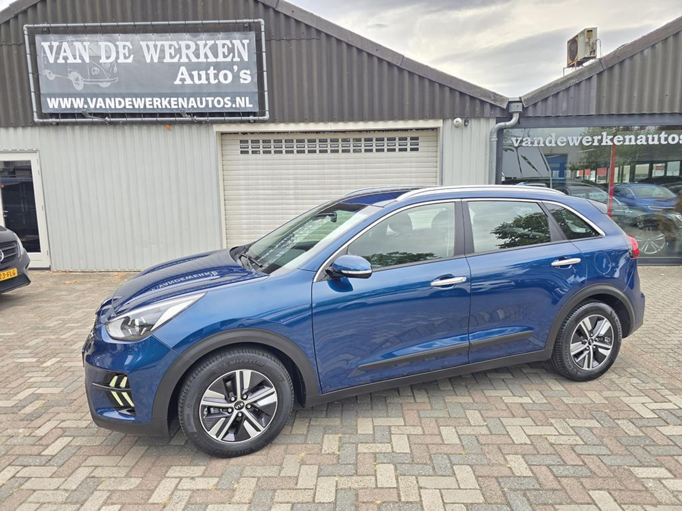 Kia Niro 1.6 GDi Hybrid DynamicLine AUTOMAAT Clima|Camera|Adaptive Cruise|Trekhaak|Nap!! 2019 - voorkant