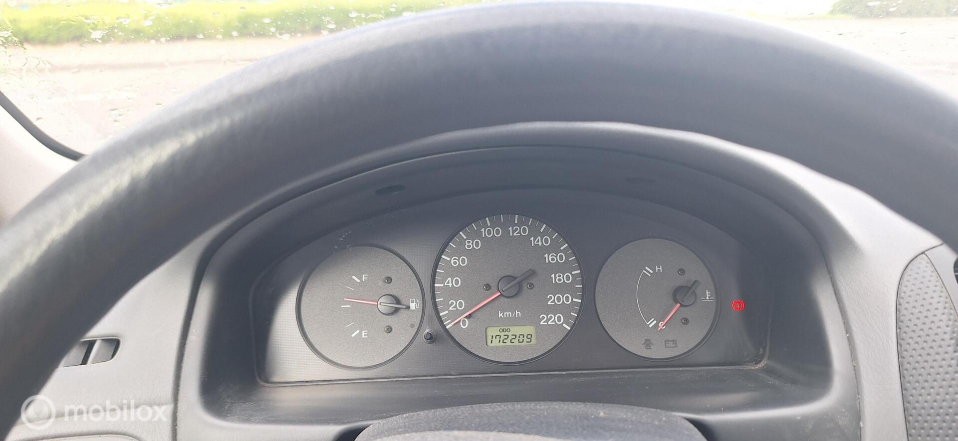 Foto van Mazda Mazda 323