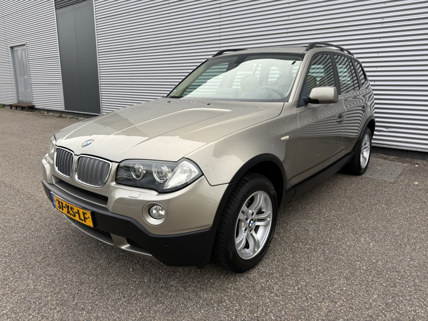 Foto van BMW X3 2.5si