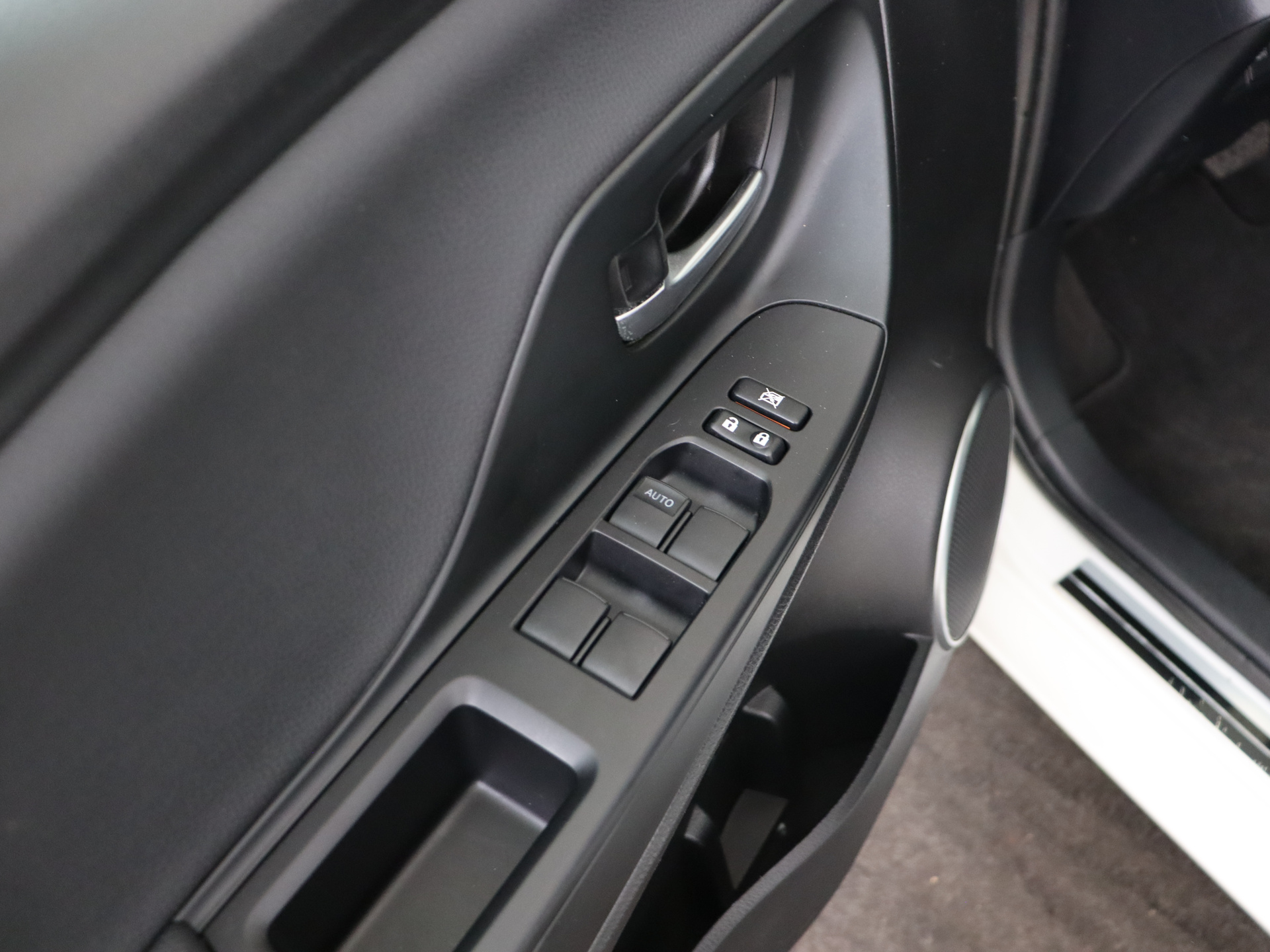 Foto van Toyota Toyota Yaris Hybrid