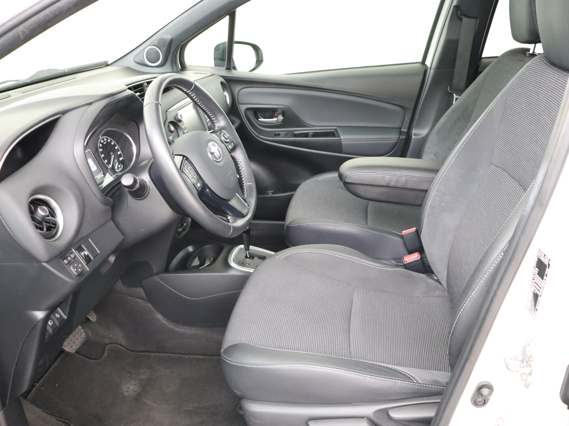 Foto van Toyota Toyota Yaris Hybrid