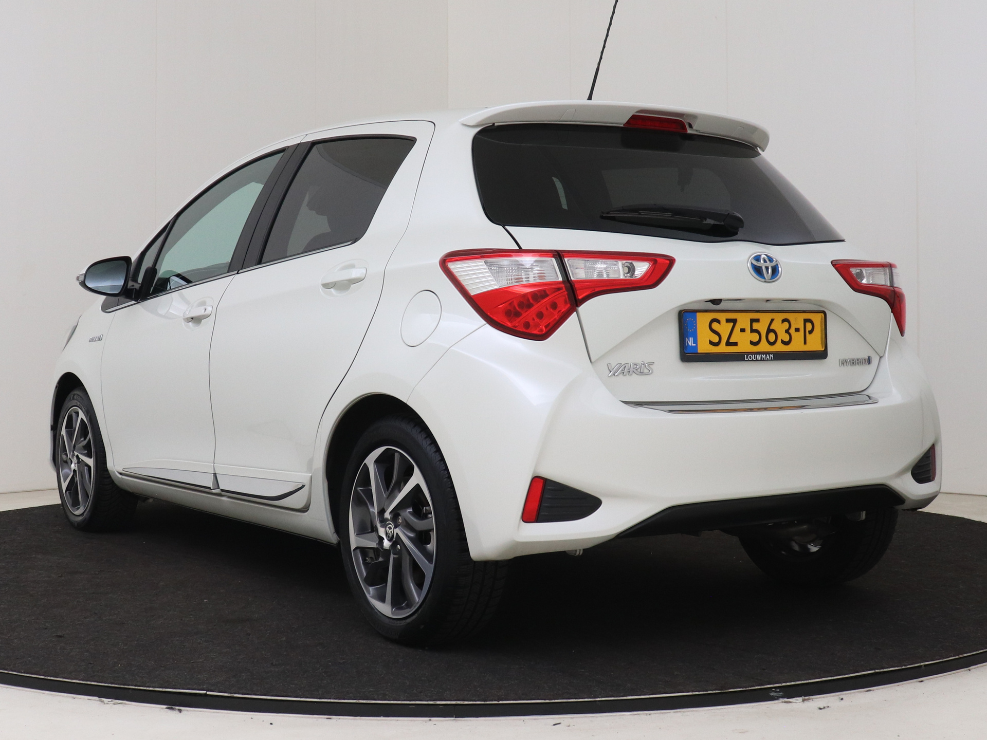 Foto van Toyota Toyota Yaris Hybrid