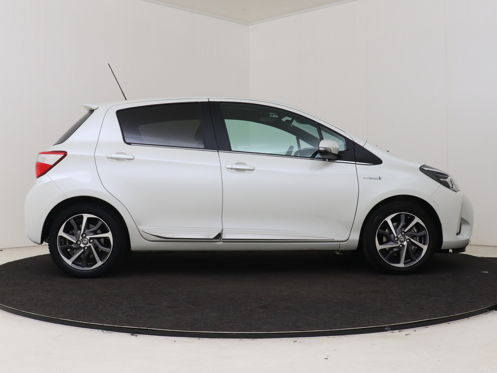 Foto van Toyota Toyota Yaris Hybrid