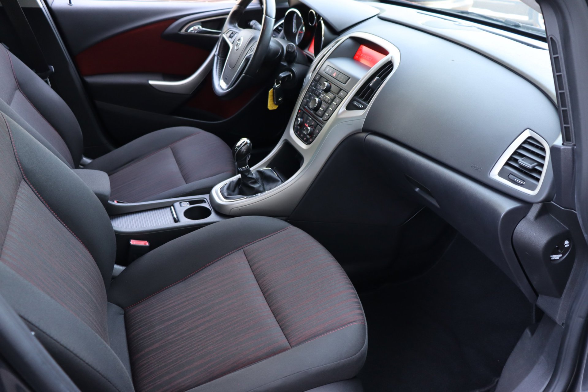 Foto van Opel Astra Sports Tourer